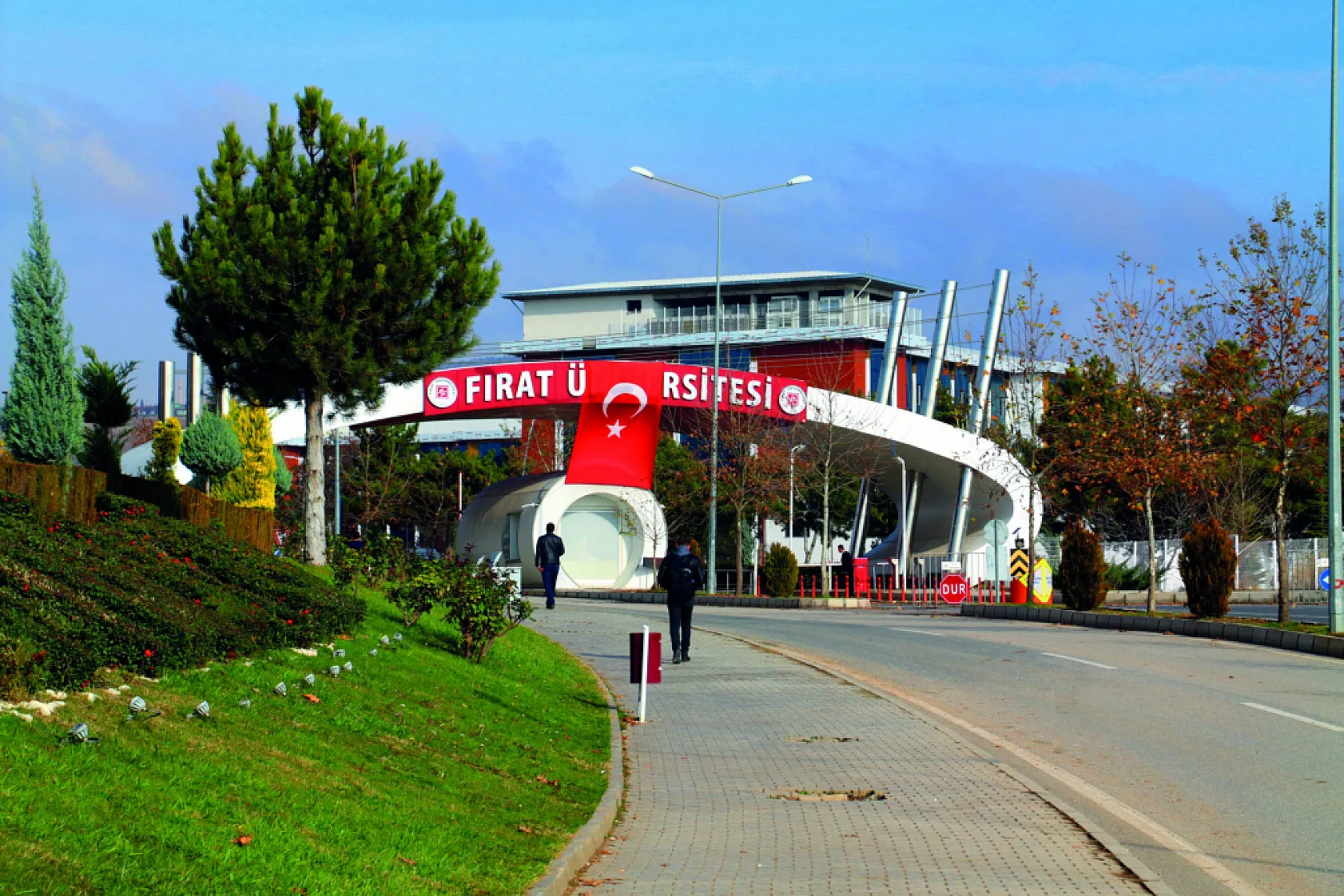 Fırat Üniversitesi 69 öğretim üyesi alımı için başvuruları açtı