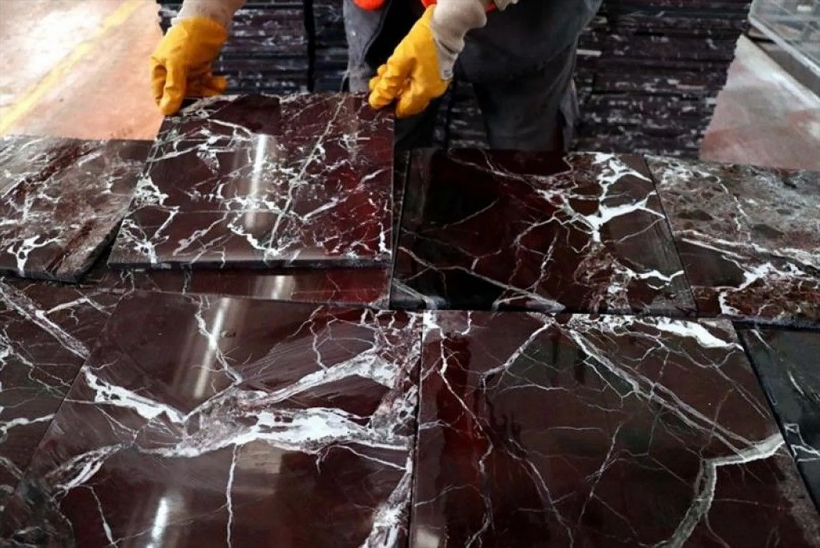 Dünyada sadece Elazığ'da üretiliyor rengi görenleri hayran bırakıyor!