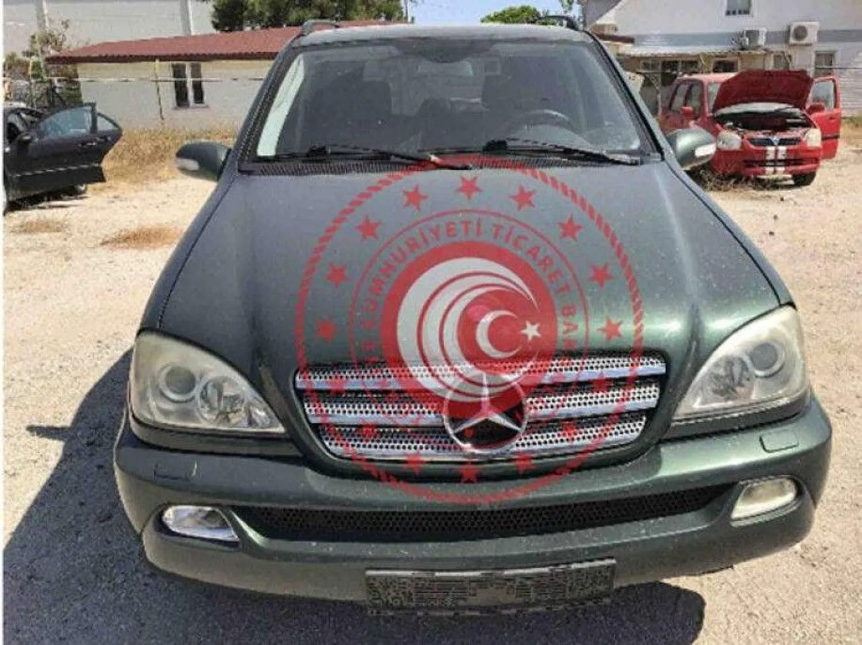 Ticaret Bakanlığı satışa çıkarıyor! Spor otomobil ve otobüs de var