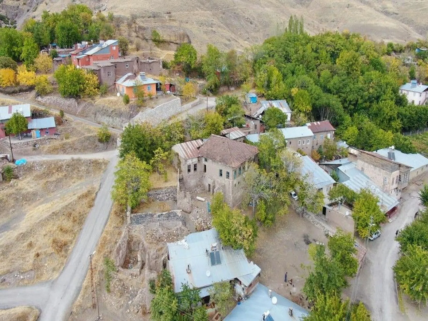 3 asırlık Faik Bey Konağı restore edilerek turizme kazandırılmayı bekliyor