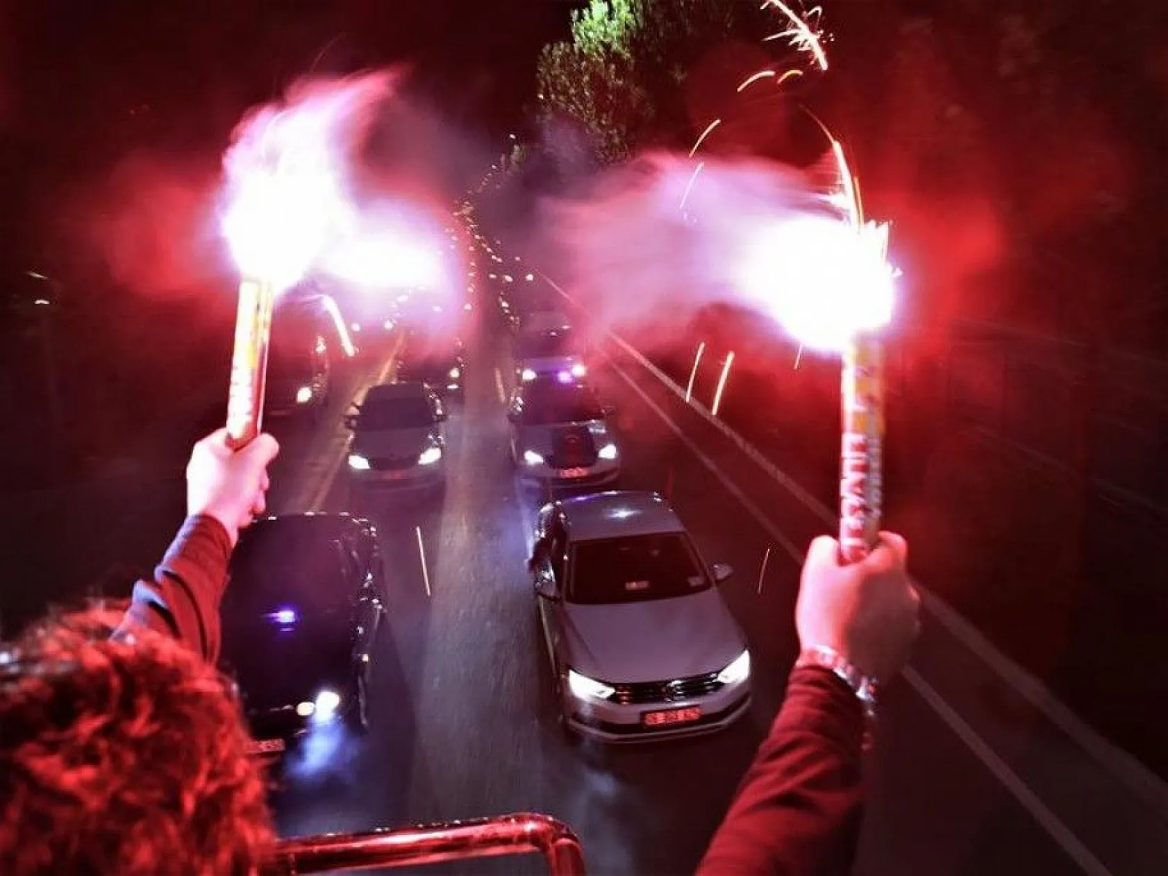 Azerbaycan için bin araçlık zafer konvoyu düzenlendi