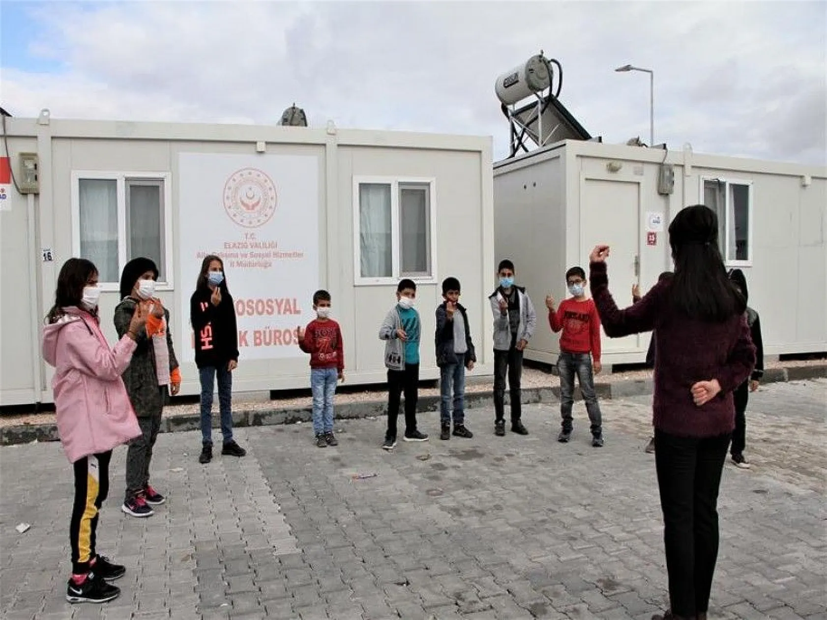 Depremzede çocuklardan, İzmirli akranlarına 'sessiz' destek