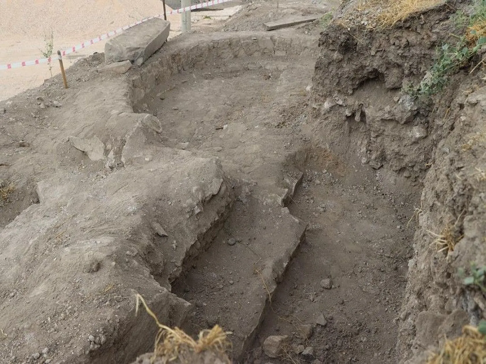 Elazığ'da Osmanlı dönemine ait olduğu değerlendirilen yapı bulundu