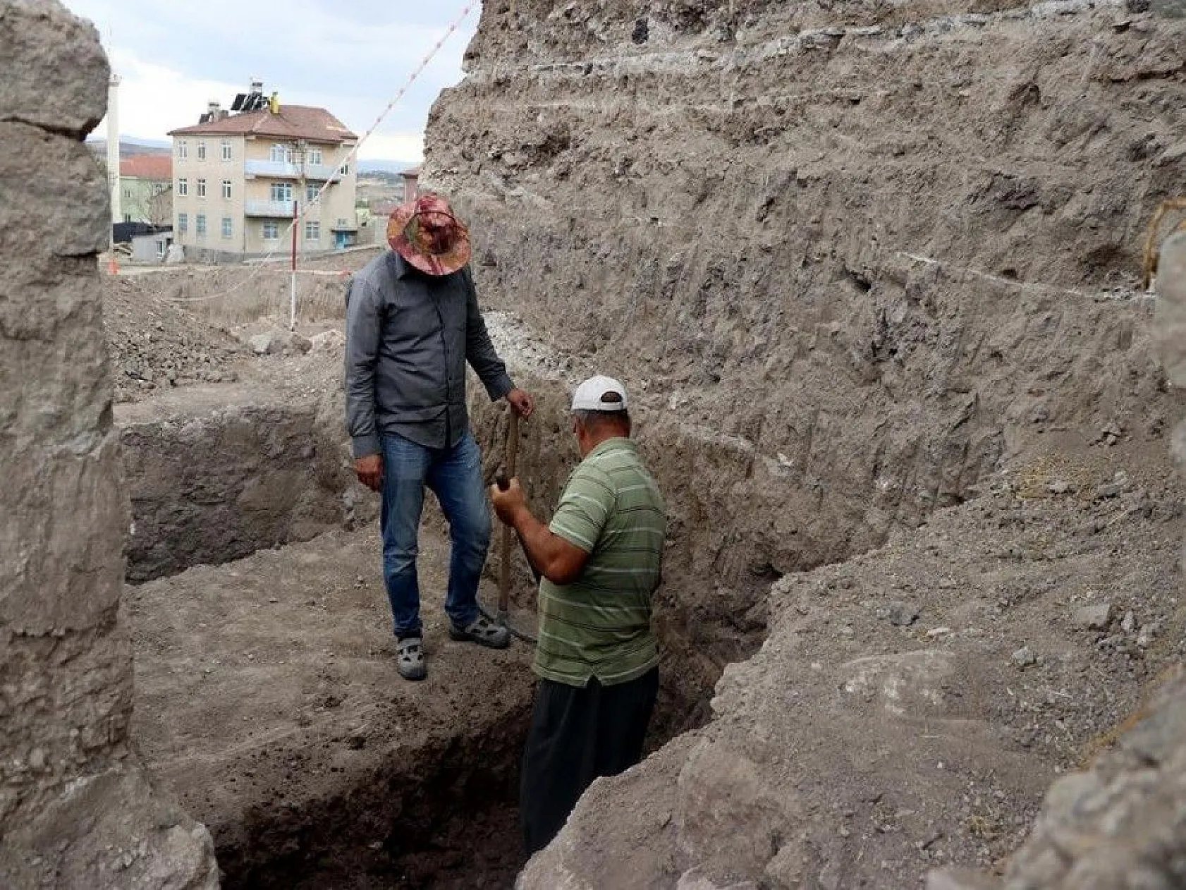 Elazığ'da Osmanlı dönemine ait olduğu değerlendirilen yapı bulundu