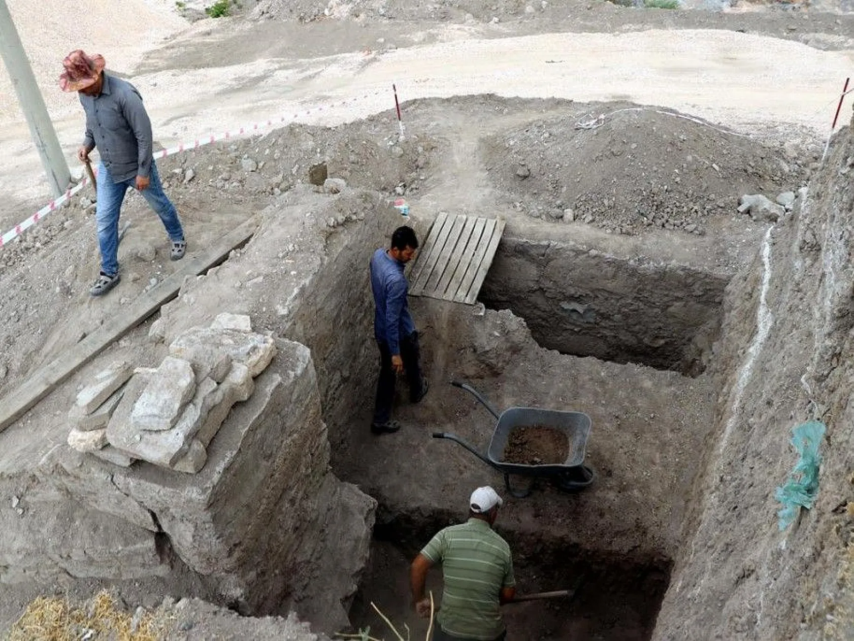 Elazığ'da Osmanlı dönemine ait olduğu değerlendirilen yapı bulundu