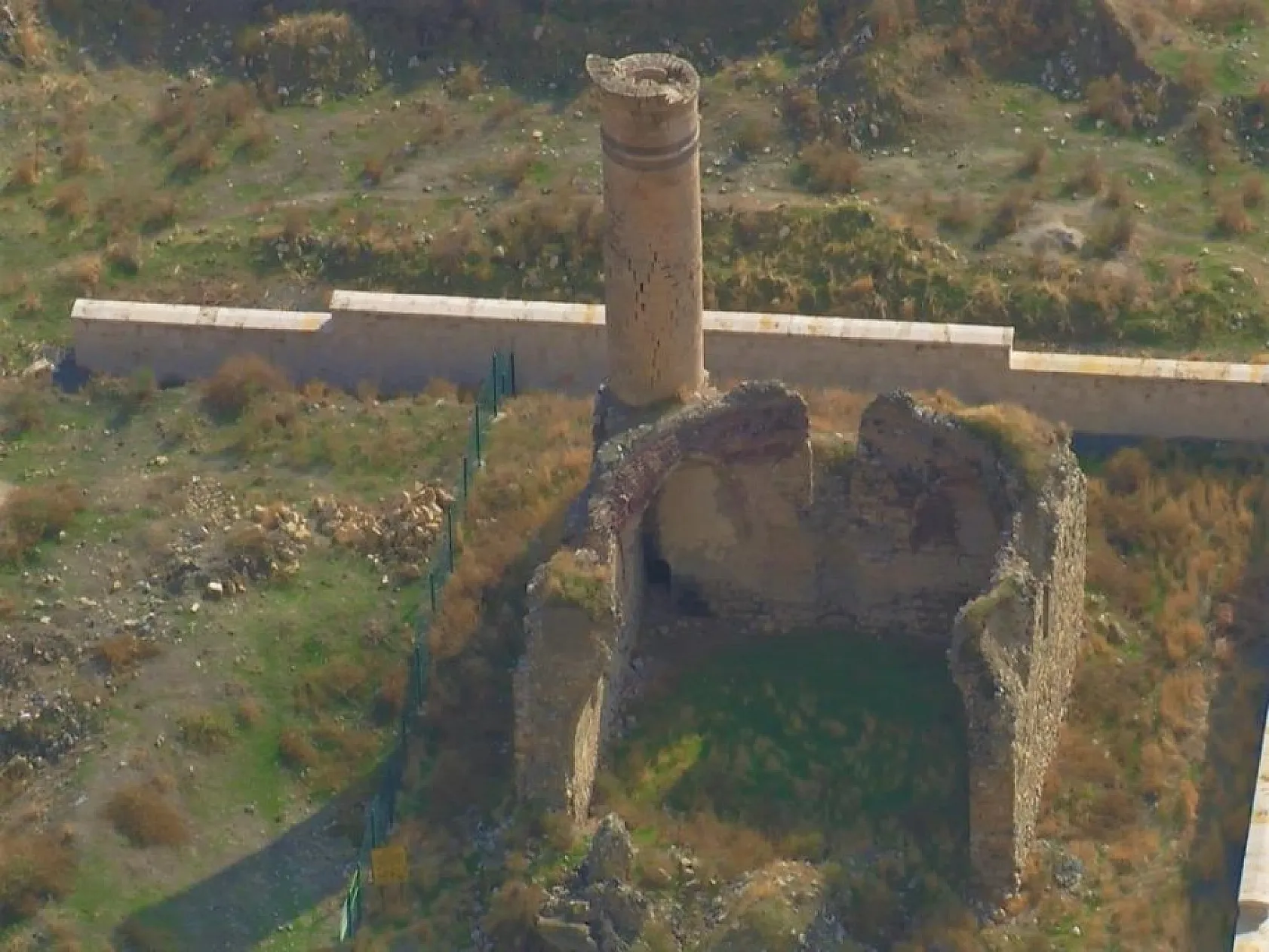 7 bin yıllık tarihi ile birçok medeniyete ev sahipliği yapan Palu, ziyaretçilerini bekliyor