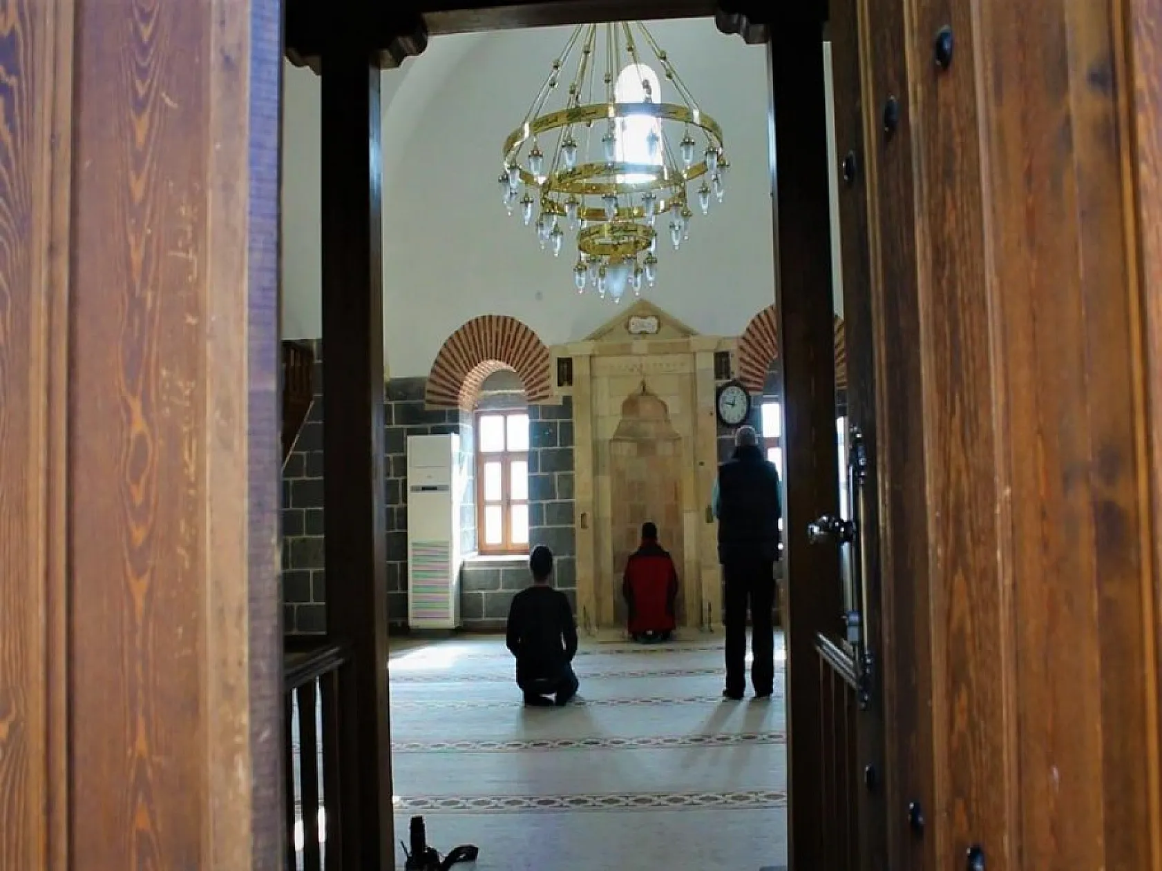 7 bin yıllık tarihi ile birçok medeniyete ev sahipliği yapan Palu, ziyaretçilerini bekliyor