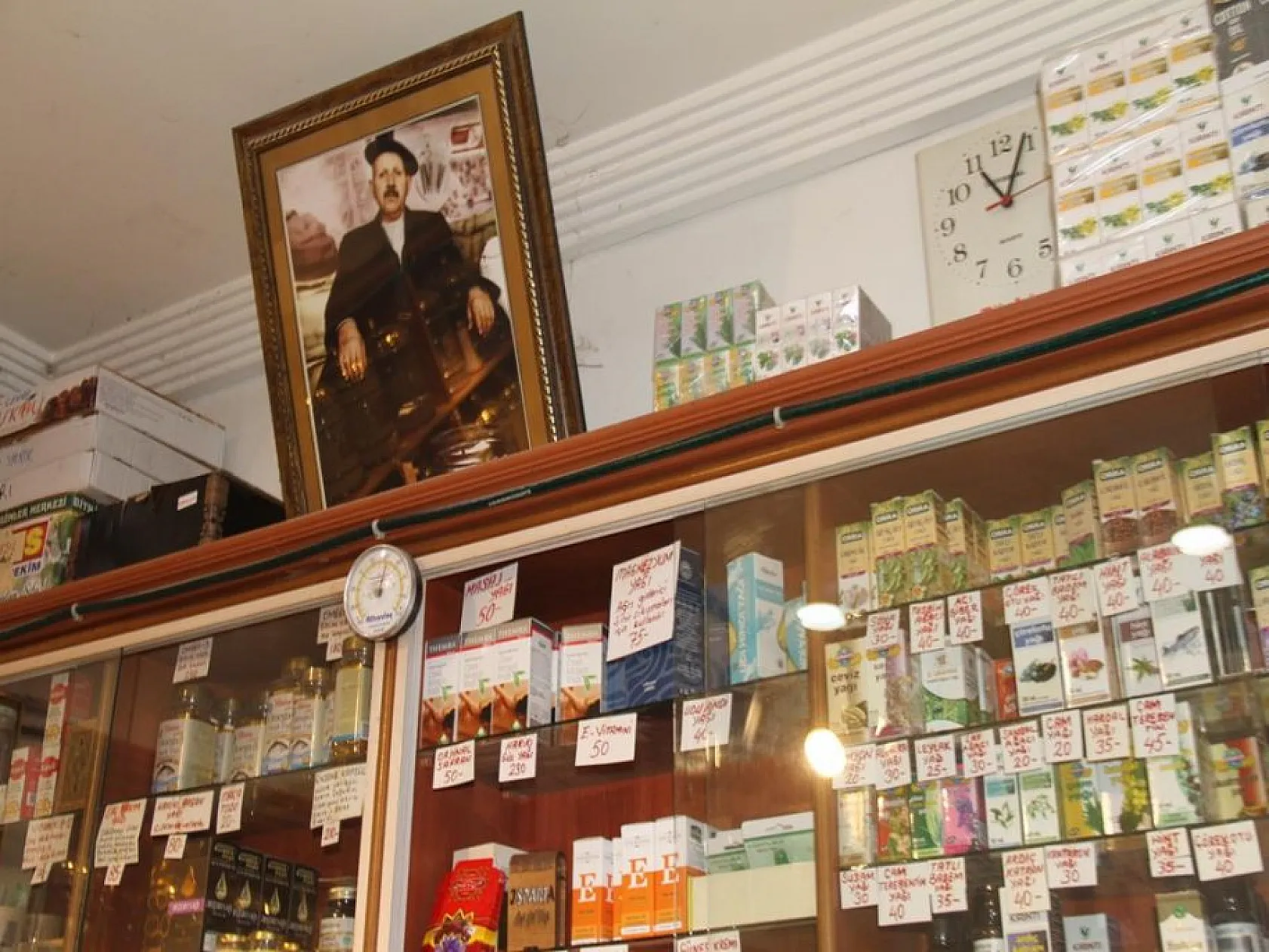 Bu aile 3 kuşaktır Elazığ'a şifa dağıtıyor