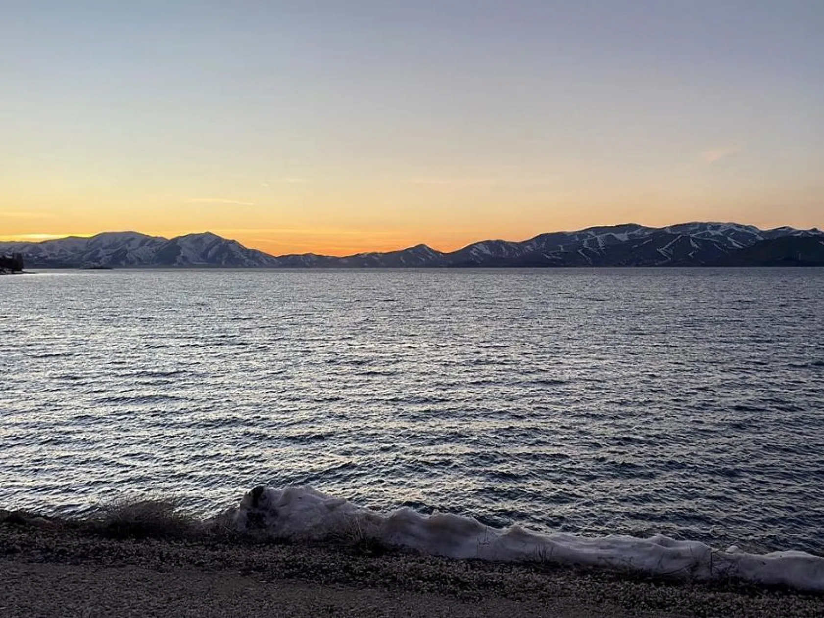 Elazığ Hazar Gölü doğal güzelliğiyle yılın on iki ayı ziyaretçilerini ağırlıyor
