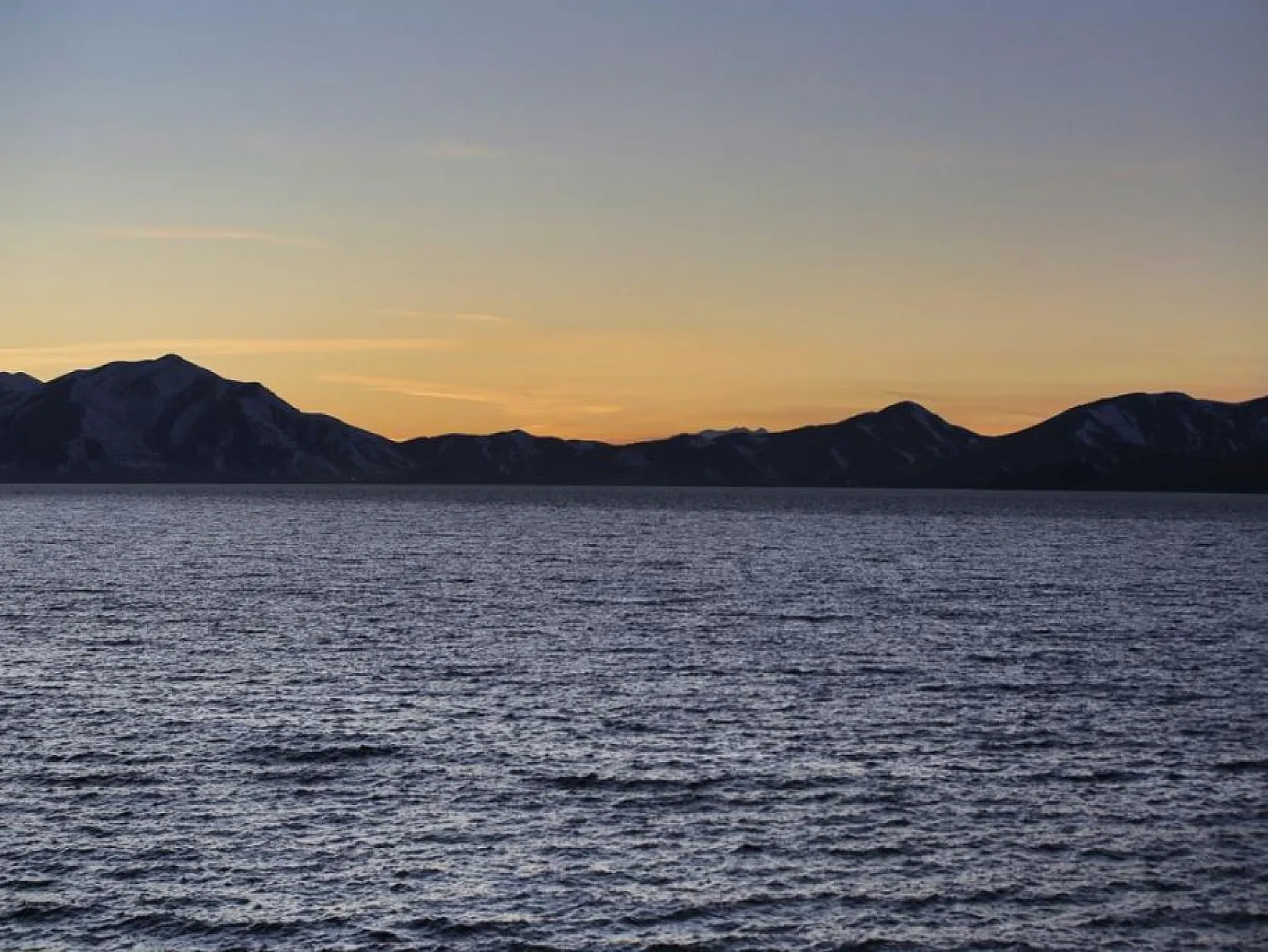 Elazığ Hazar Gölü doğal güzelliğiyle yılın on iki ayı ziyaretçilerini ağırlıyor