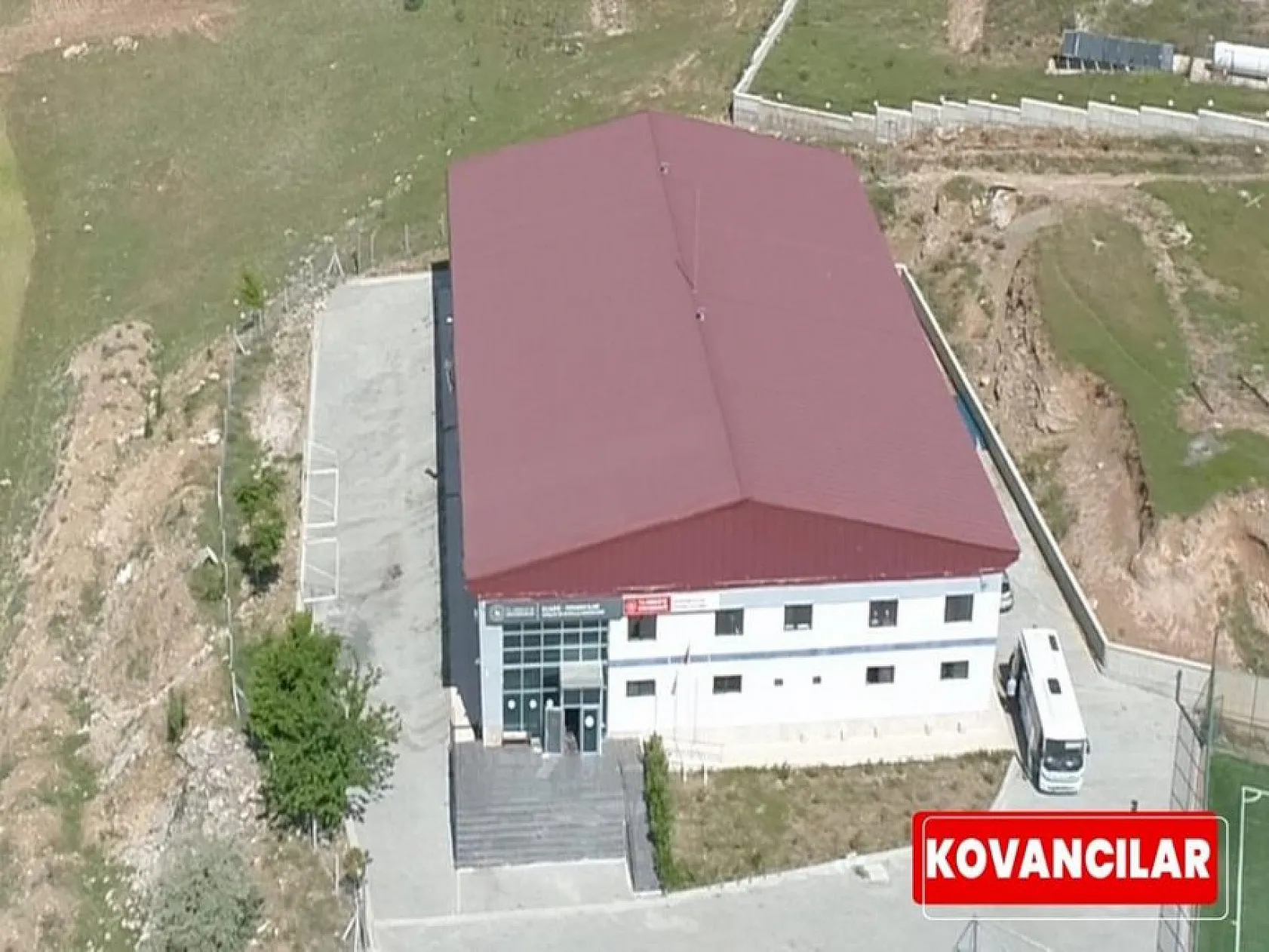 Elazığ'ın 10 ilçesi spor salonuna kavuştu
