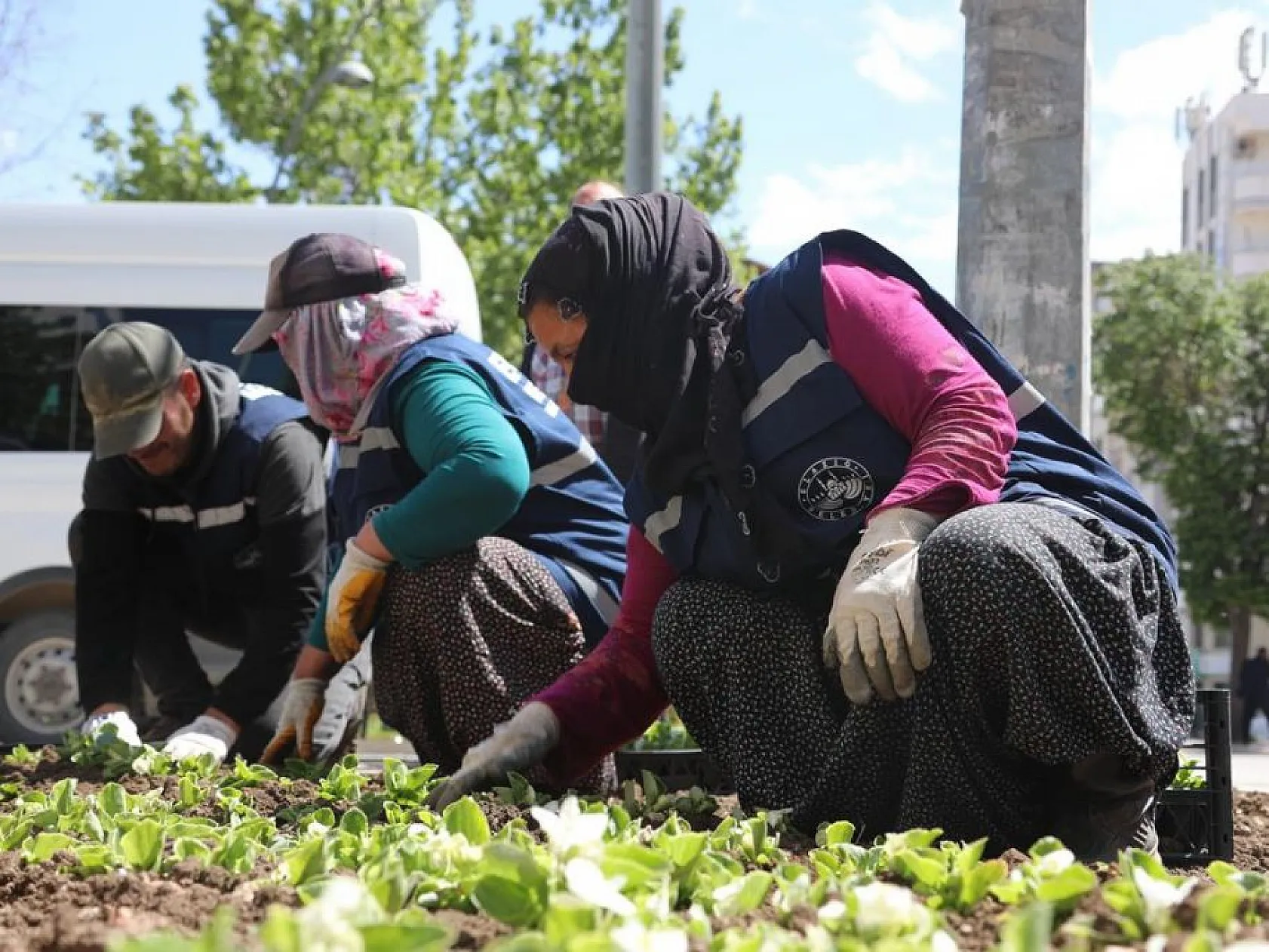 Elazığ, kadın eliyle güzelleşiyor