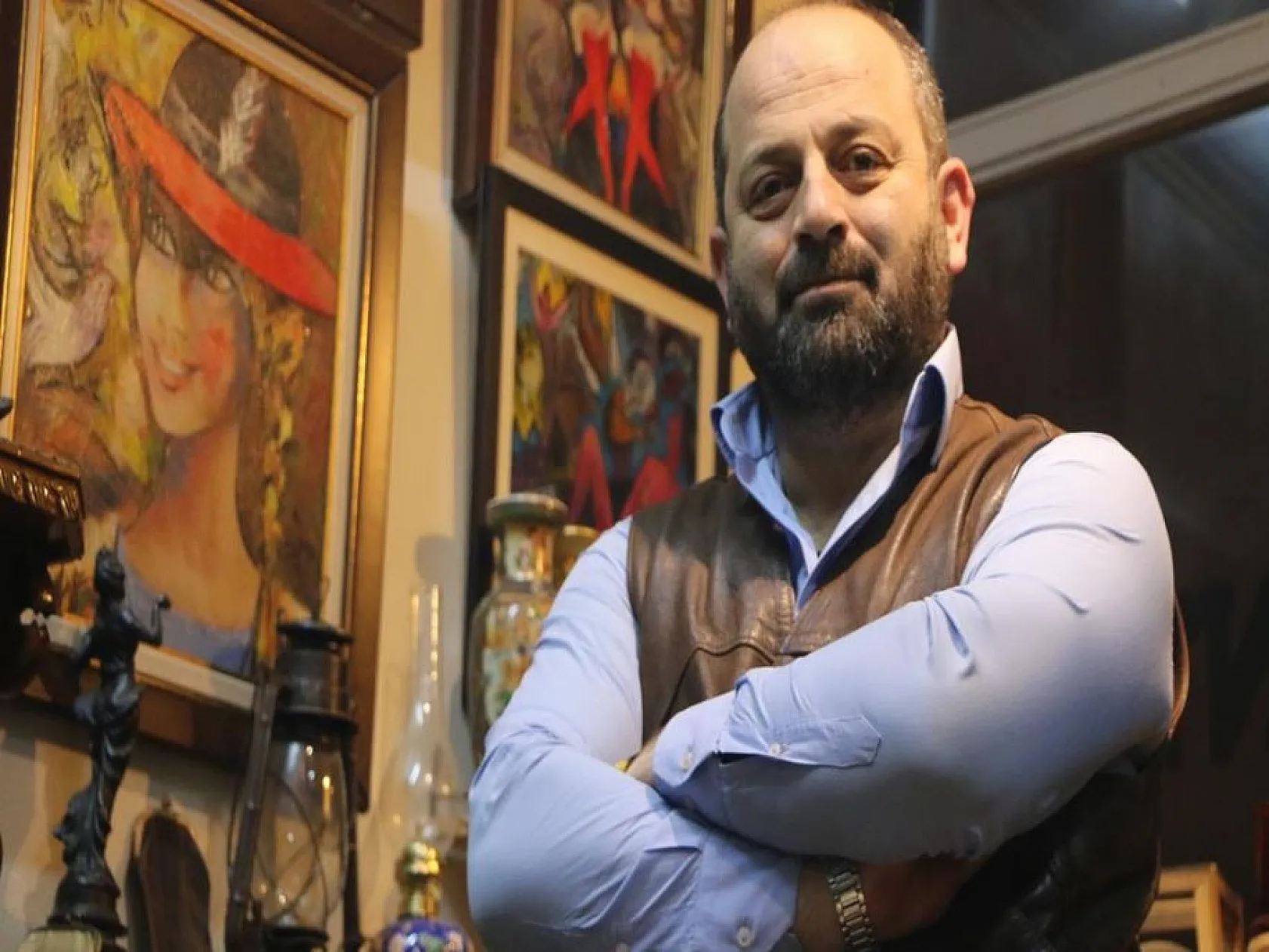 Emekli askerin antika koleksiyonu görenleri geçmişe götürüyor