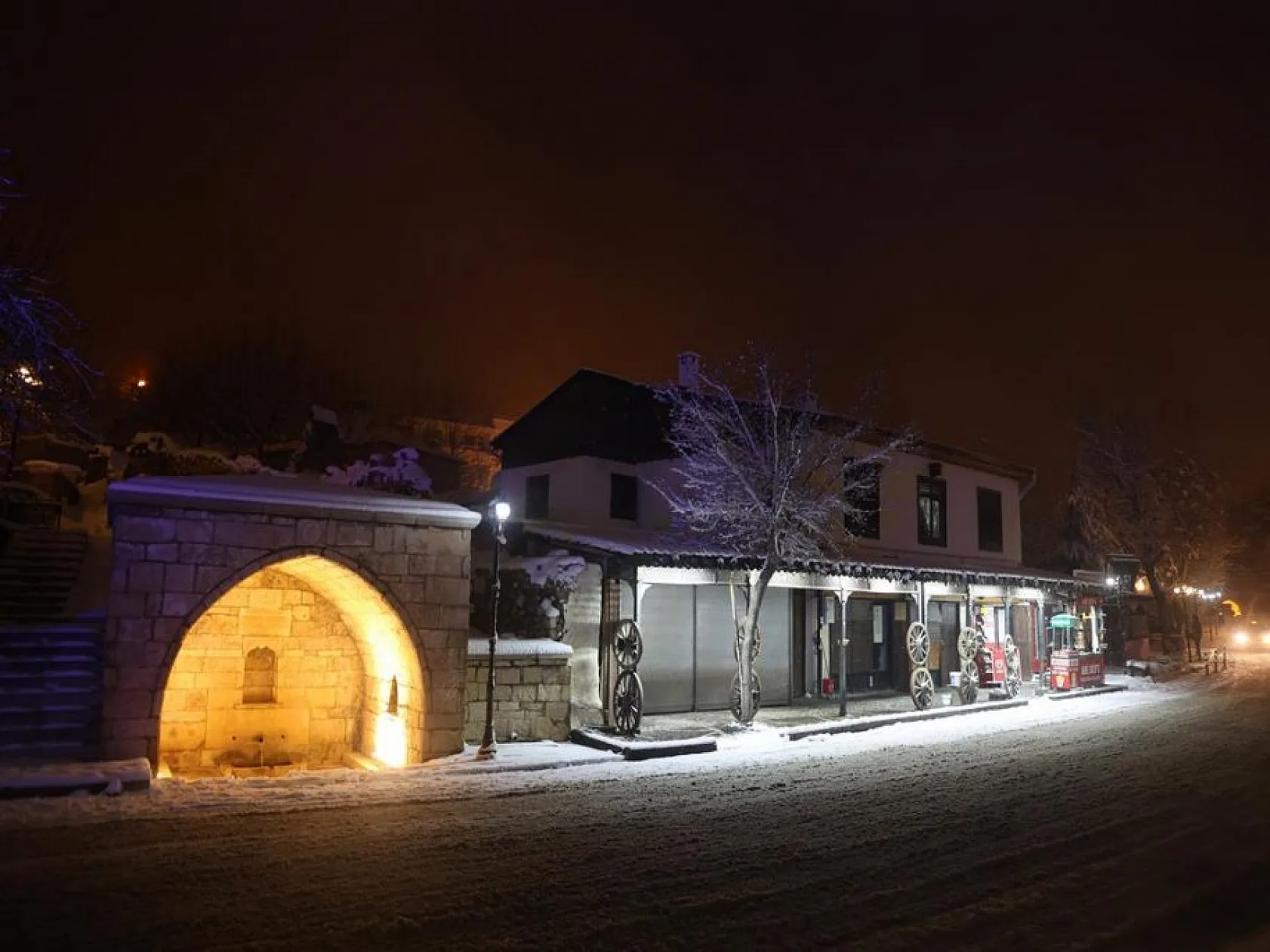 Harput adeta bir kış masalına dönüştü!