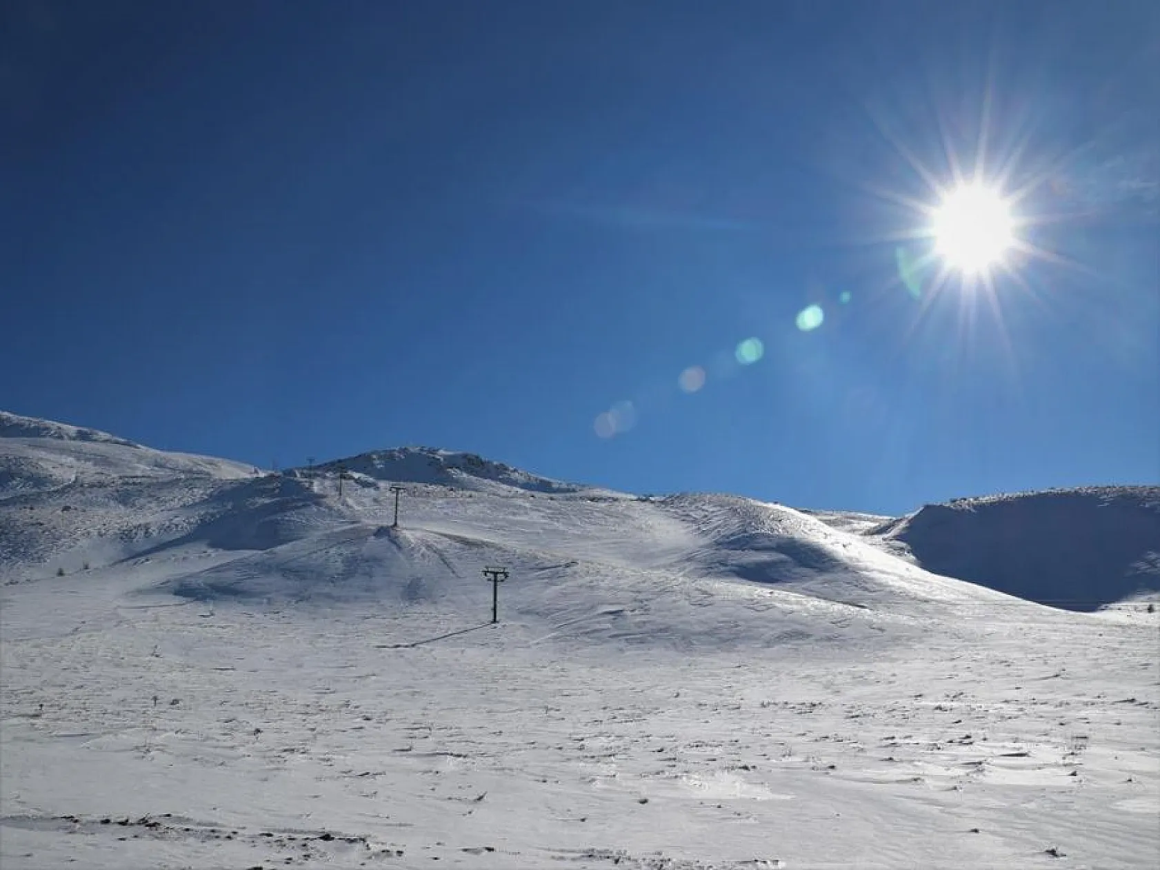 Hazar Gölü manzarası ile dikkat çeken Hazarbaba Kayak Merkezi, sezona hazırlanıyor
