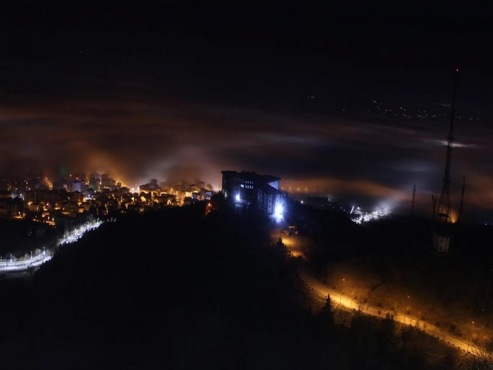 Sisin ulaşamadığı Harput'tan muhteşem Elazığ manzarası!