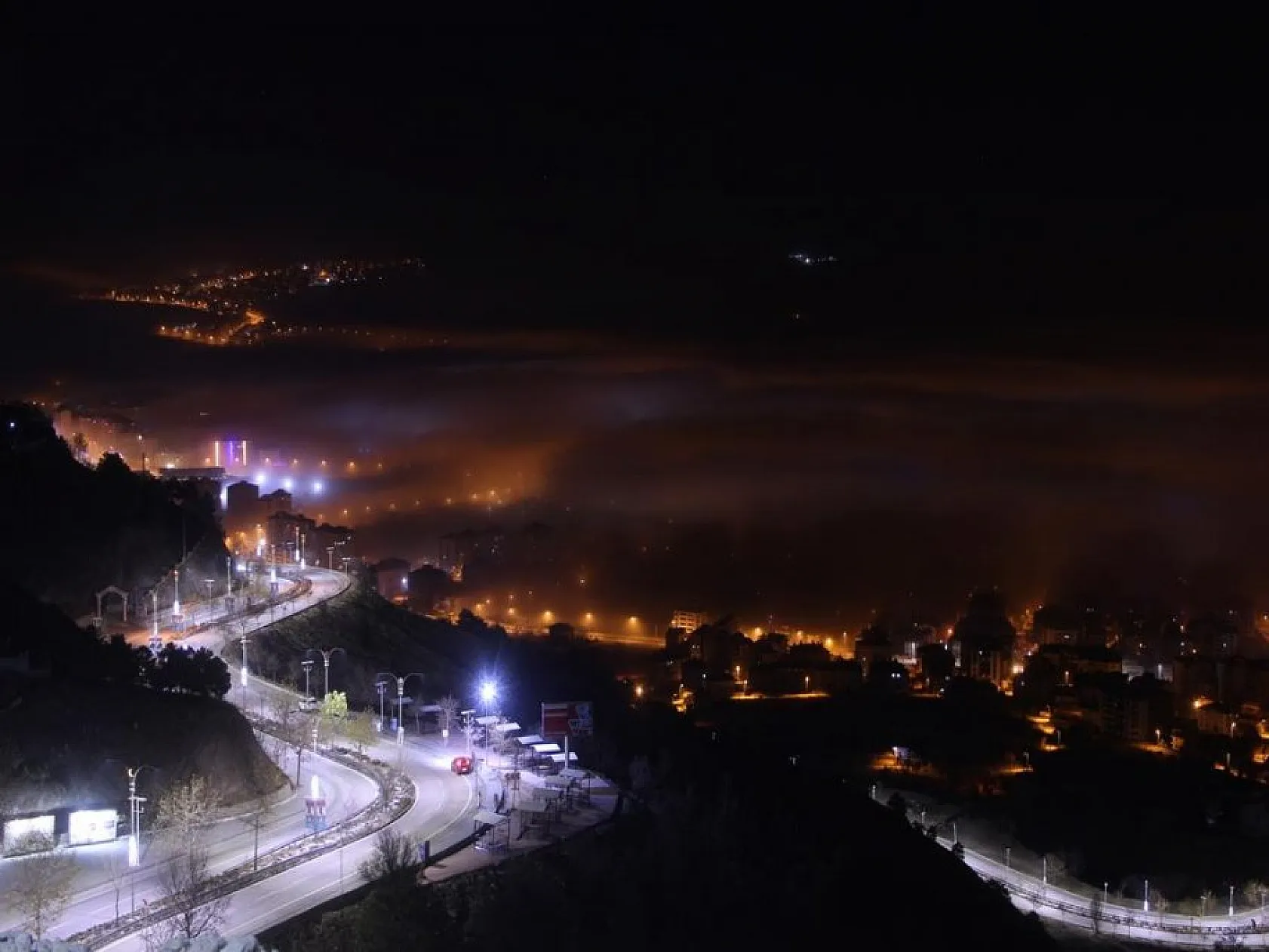 Sisin ulaşamadığı Harput'tan muhteşem Elazığ manzarası!