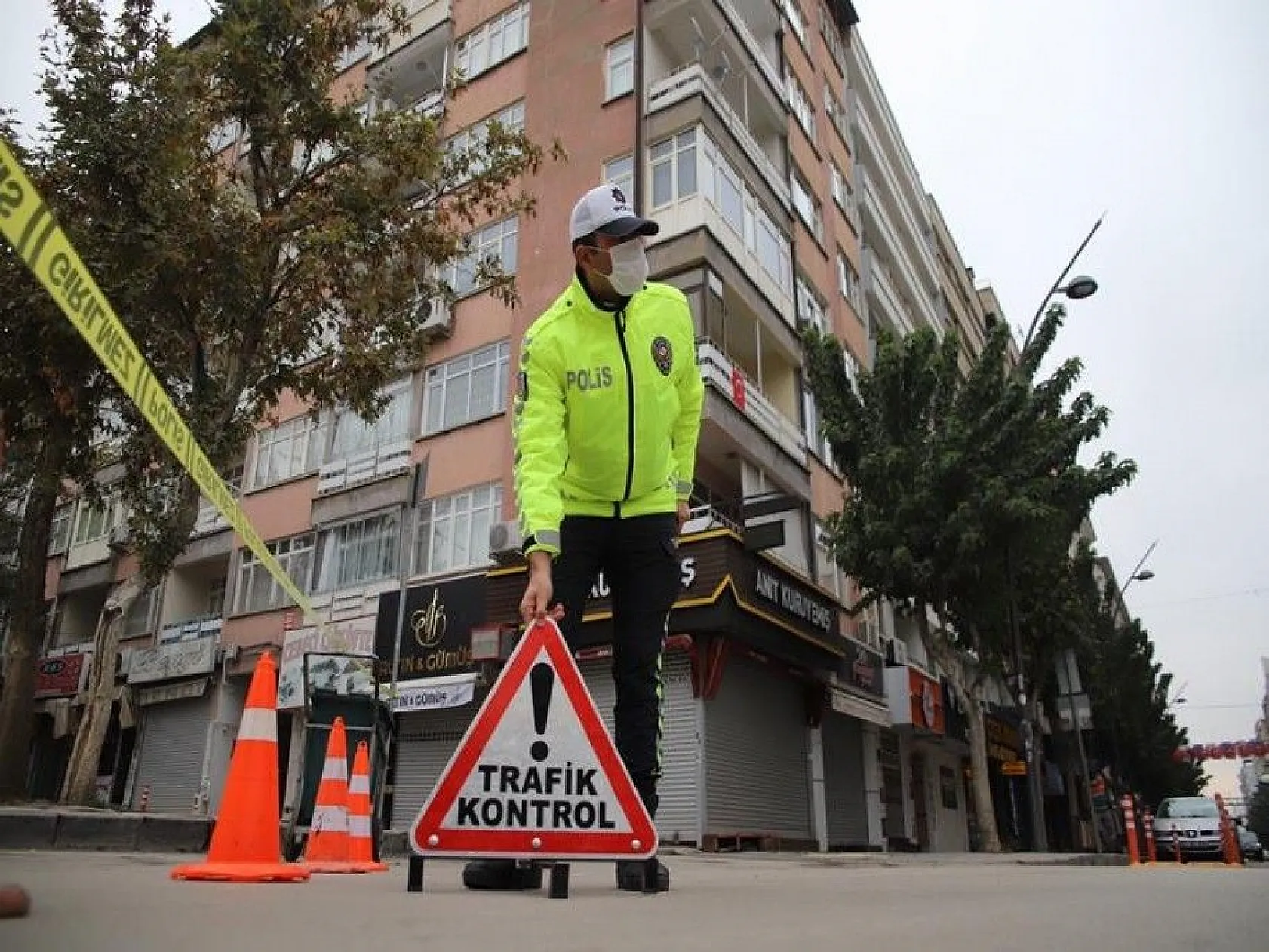 Sessizliğe bürünen kent drone ile havadan görüntülendi