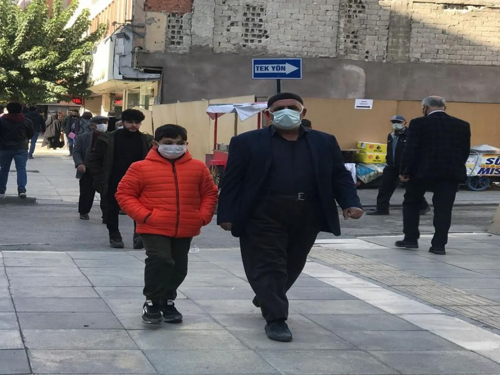 Elazığ'da aşılama artıyor vaka sayıları düşüyor