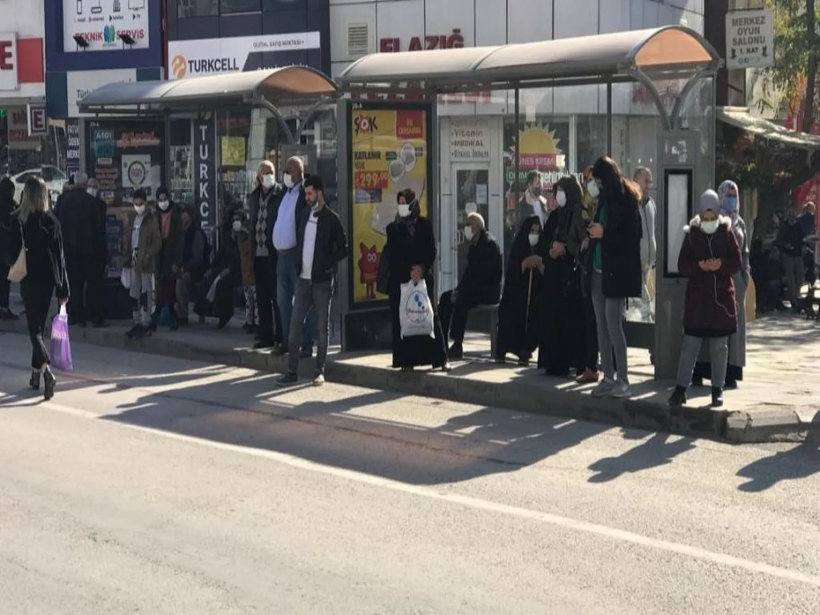 Elazığ'da aşılama artıyor vaka sayıları düşüyor