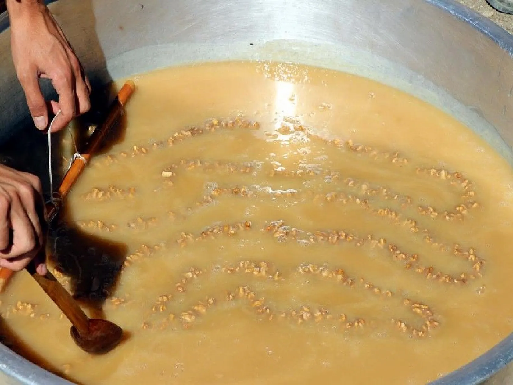 Elazığ'da kazanlar 'orcik' yapımı için kaynıyor