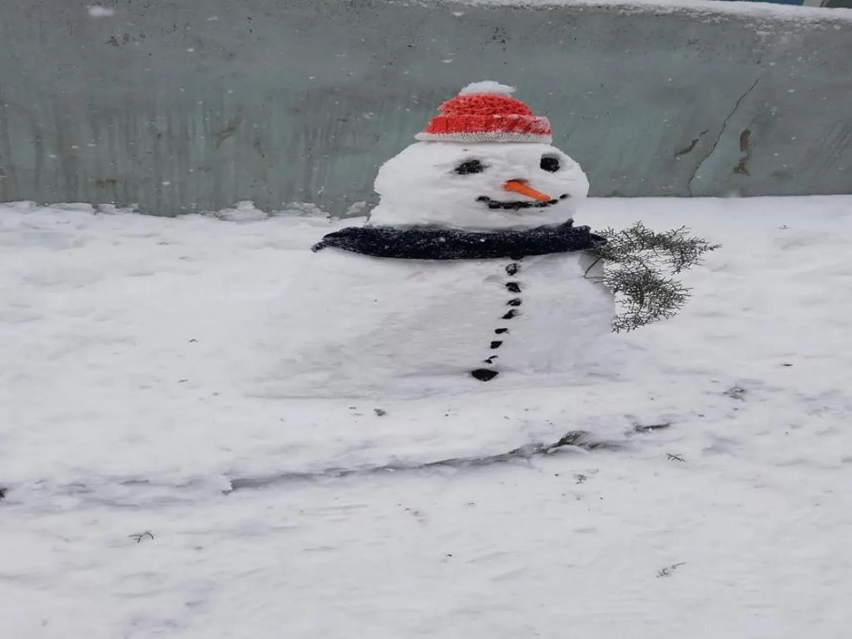 Elazığlı vatandaşlar yağan karla yeteneklerini konuşturdu
