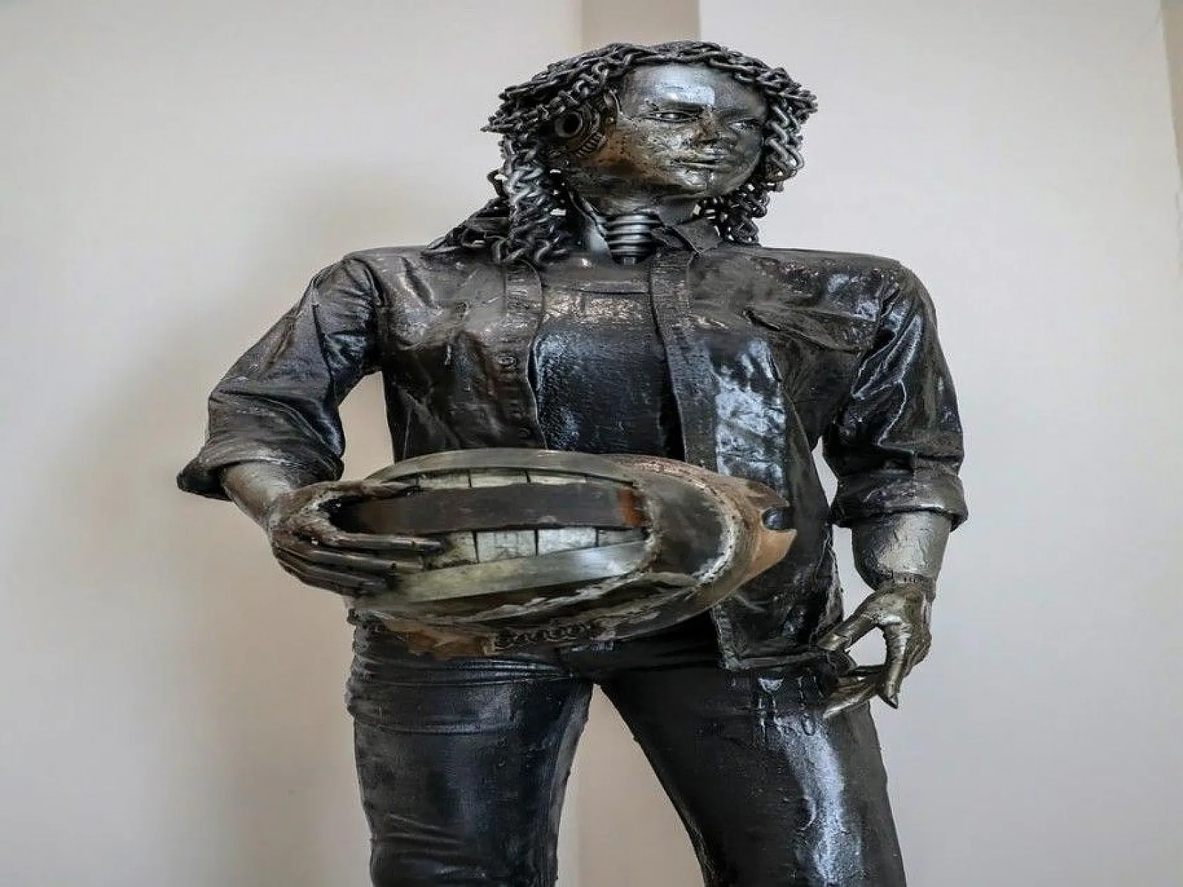 Kömürhan Köprüsü'nün inşaat atıkları sanat eserine dönüştü