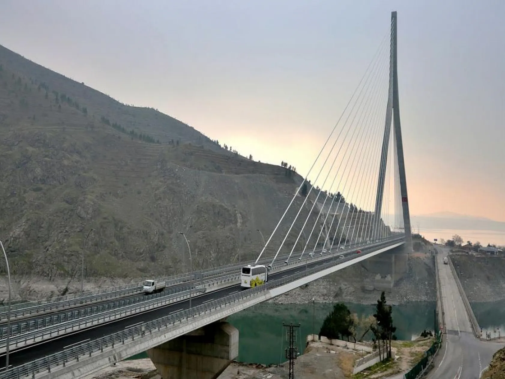 Kömürhan Köprüsü ve Tüneli ile 1 yılda 14 milyon lira tasarruf