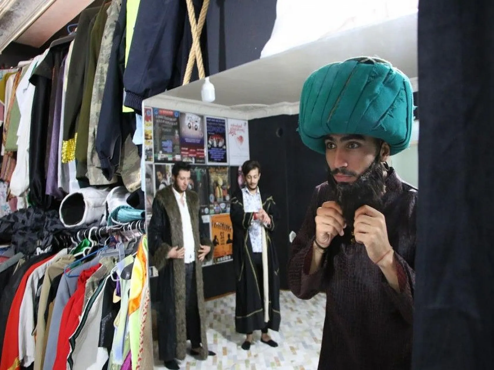 Küçük bir çay ocağında kurulan tiyatro atölyesi marka haline geldi