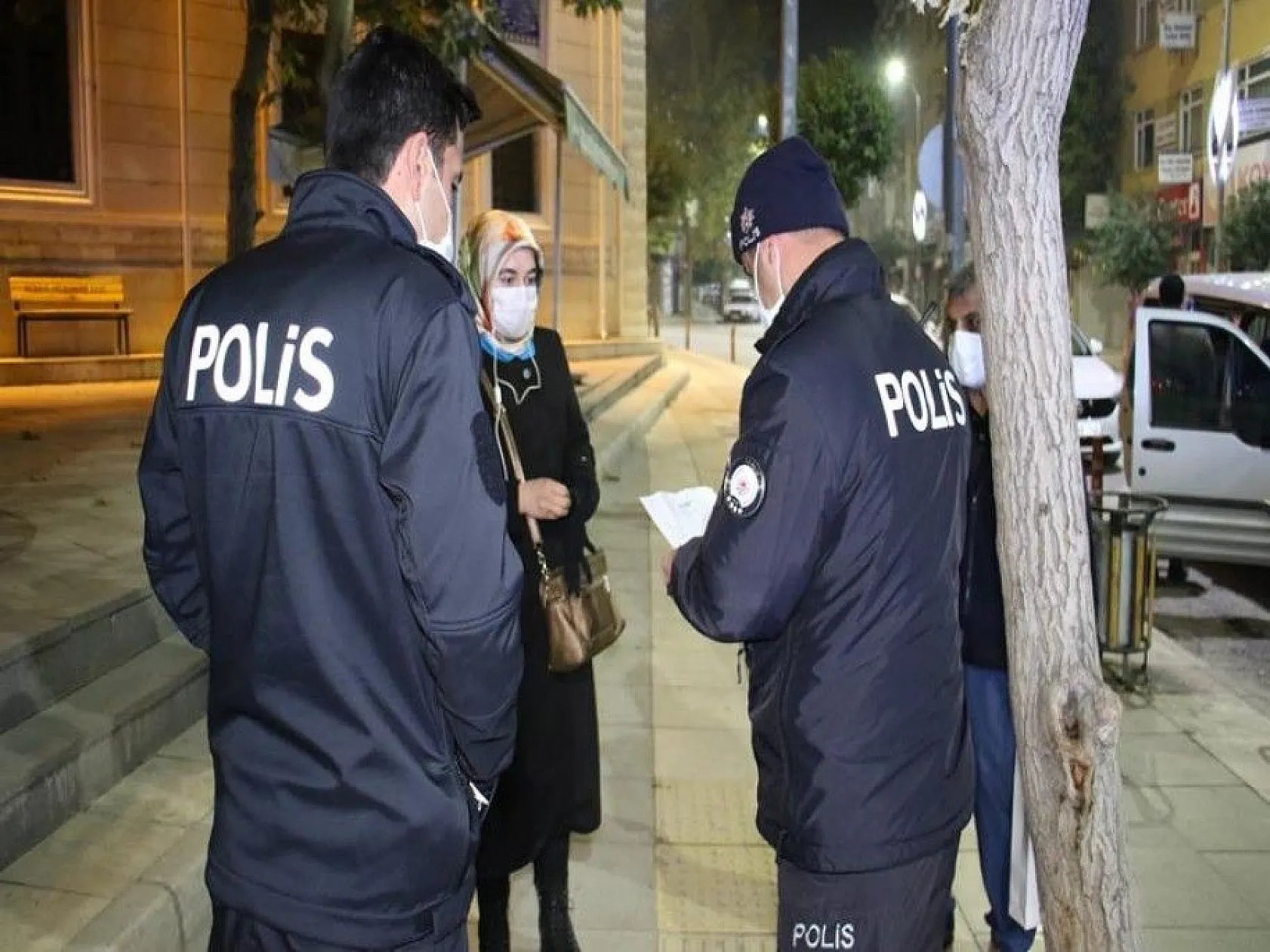 Sokağa çıkma kısıtlaması ile Elazığ sessizliğe büründü