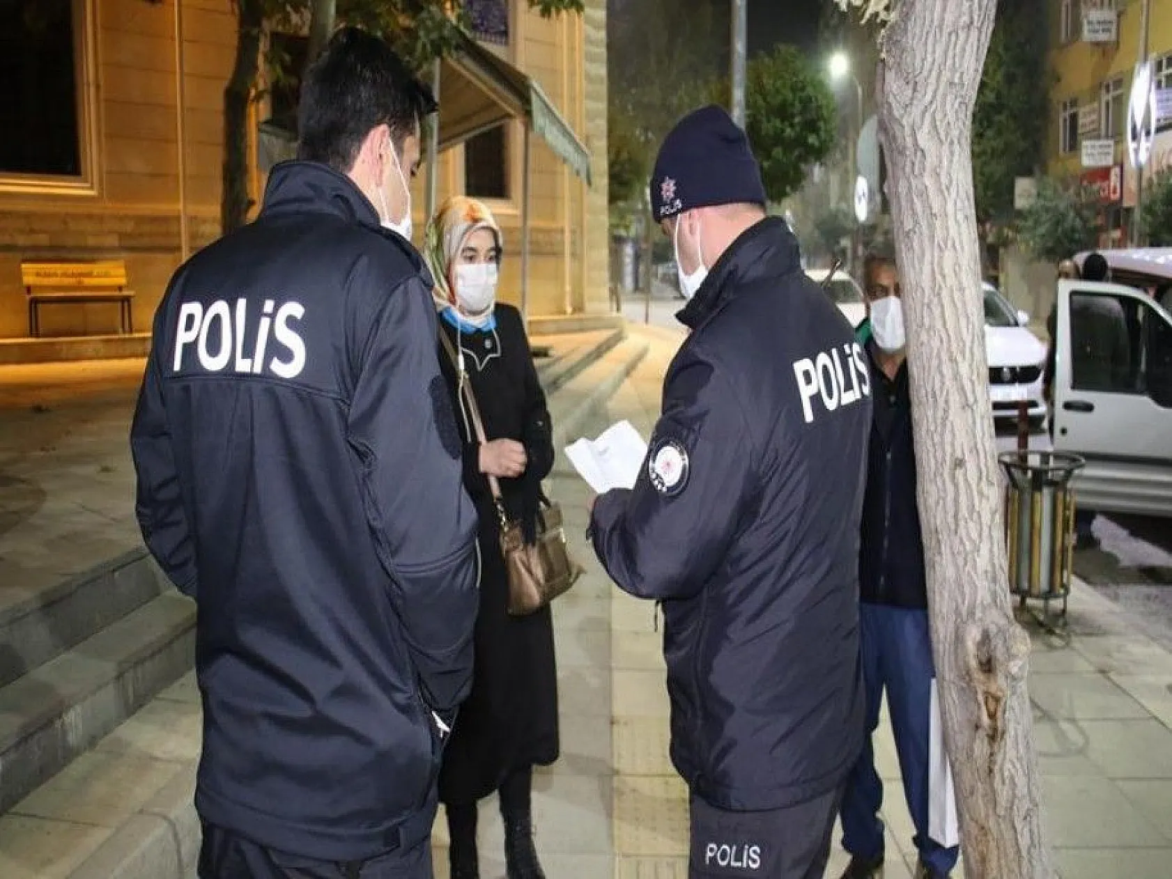 Sokağa çıkma kısıtlaması ile Elazığ sessizliğe büründü