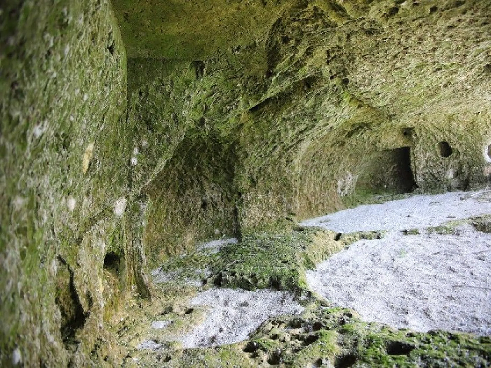 Sular çekilince Hastek Kalesi gün yüzüne çıktı