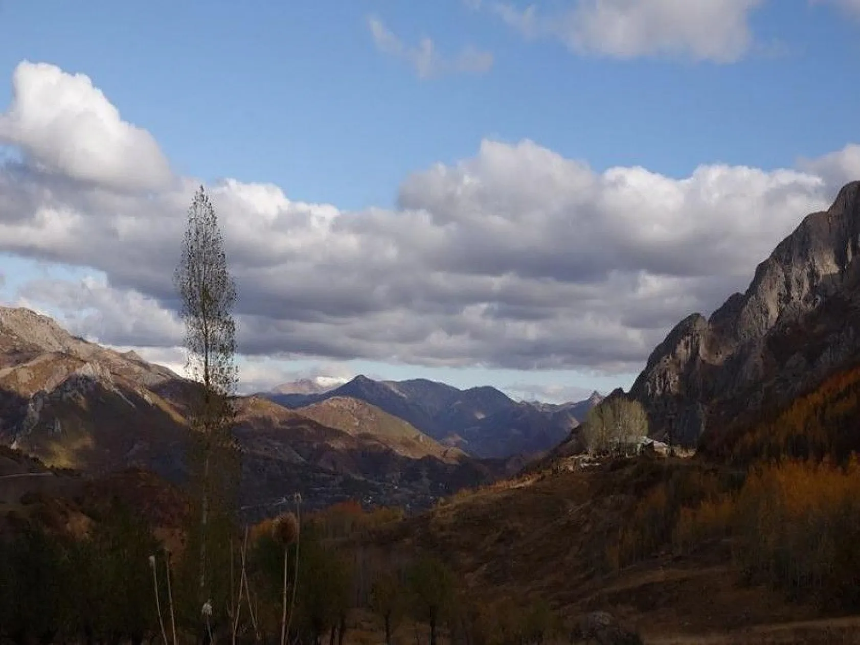 Tunceli'de kar ve sonbaharın görsel şöleni