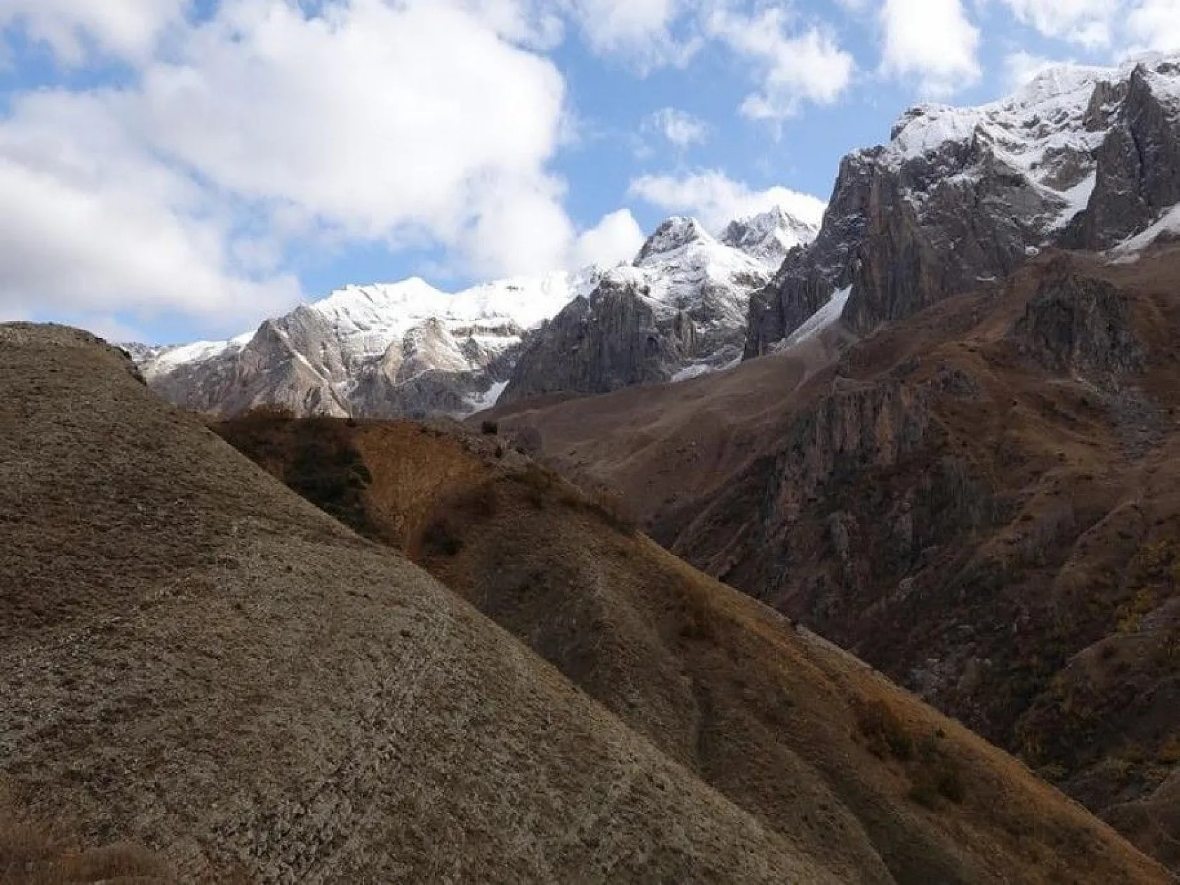 Tunceli'de kar ve sonbaharın görsel şöleni