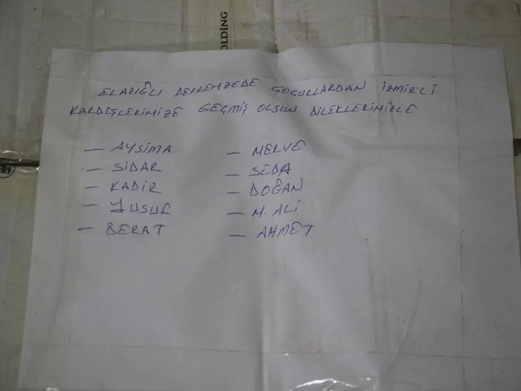 Depremzede çocuklar, İzmir için koli koli yardım topladı