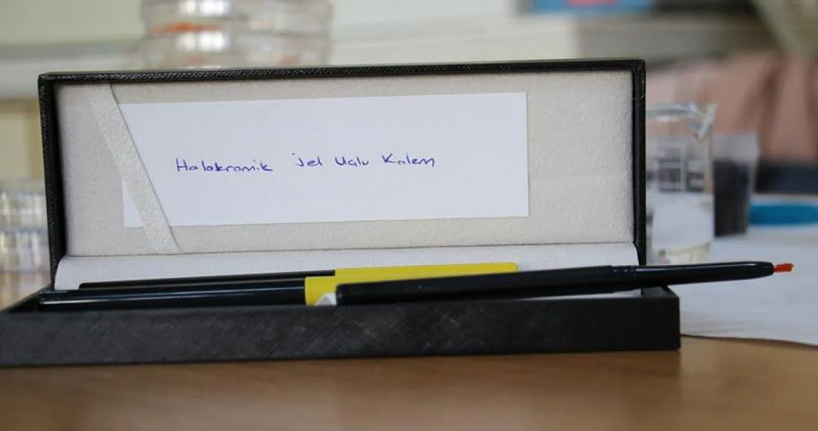 Çay posası pH ölçüm kalemine dönüştü