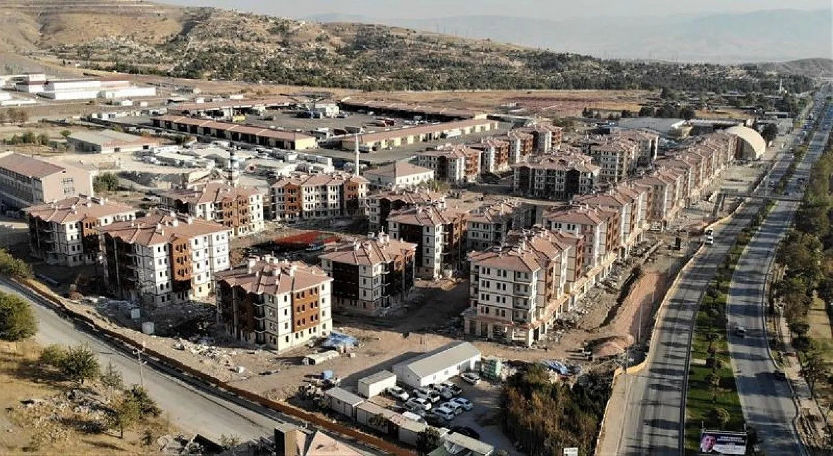 Elazığ'da binlerce konut hızla yükselmeye devam ediyor