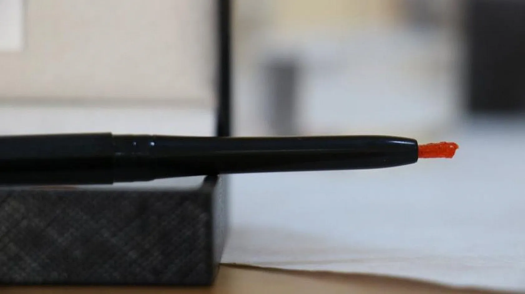 Çay posası pH ölçüm kalemine dönüştü