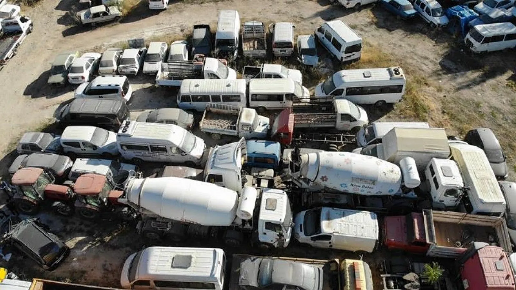 Piyasa değeri 50 milyon, bu araçlar çürümeye yüz tuttu