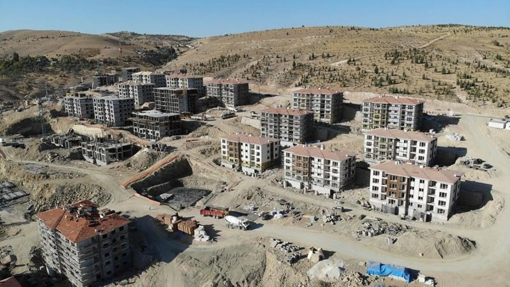 Elazığ'da binlerce konut hızla yükselmeye devam ediyor