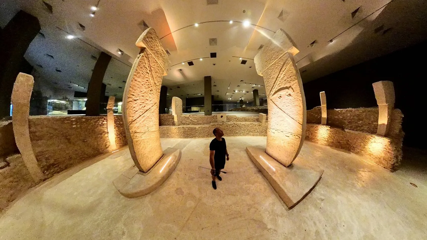 Elazığlı sporculardan 450 km'lik bisiklet turu: Nemrut ve göbeklitepe keşfi