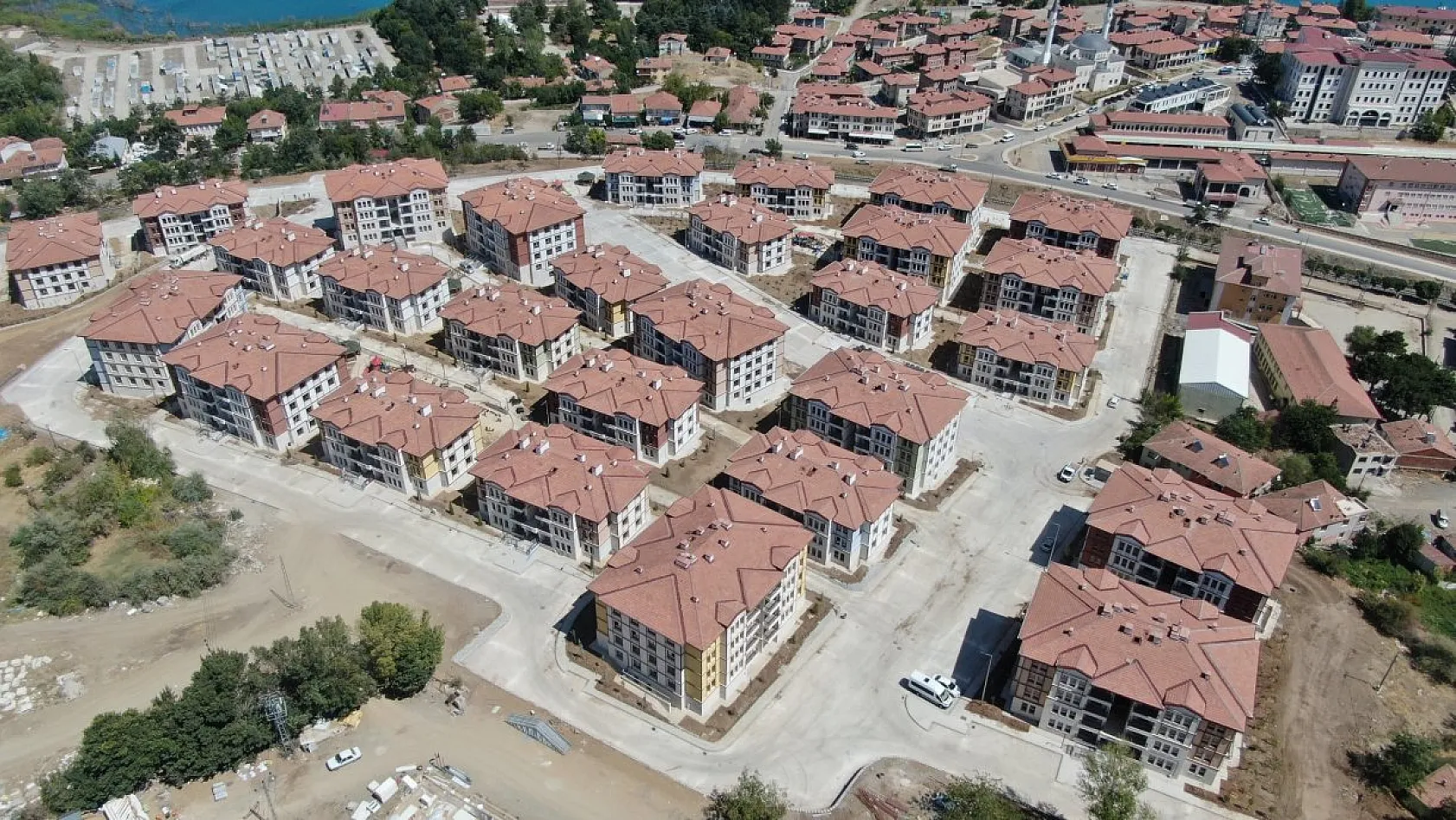 Sivrice adeta yeniden doğdu: TOKİ'den bir başarı hikayesi!