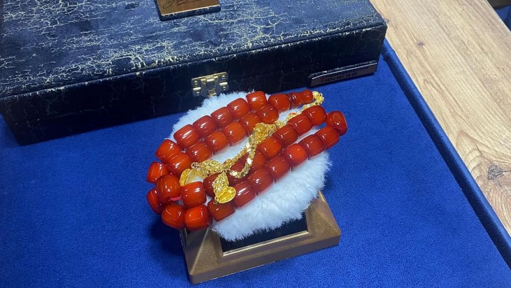 Elazığ'da El Yapımı, Altın Püsküllü Osmanlı Tespihler Göz Kamaştırıyor!