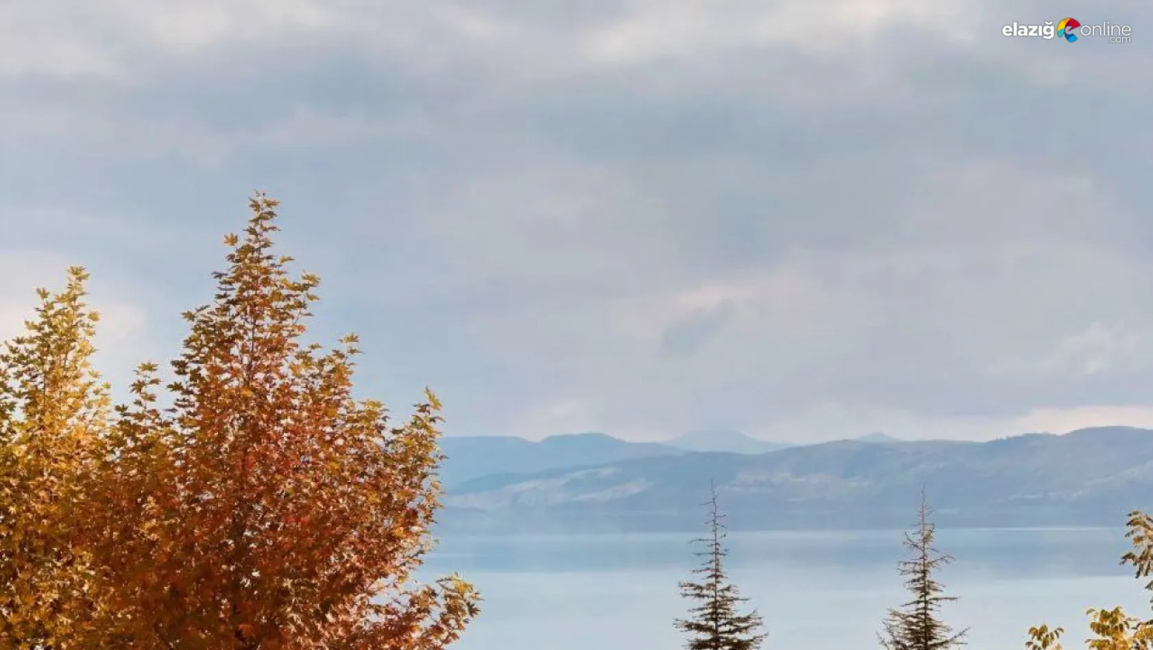 Doğunun gizli denizi Hazar Gölü'nde sonbahar güzelliğiyle kartpostallık görüntüler