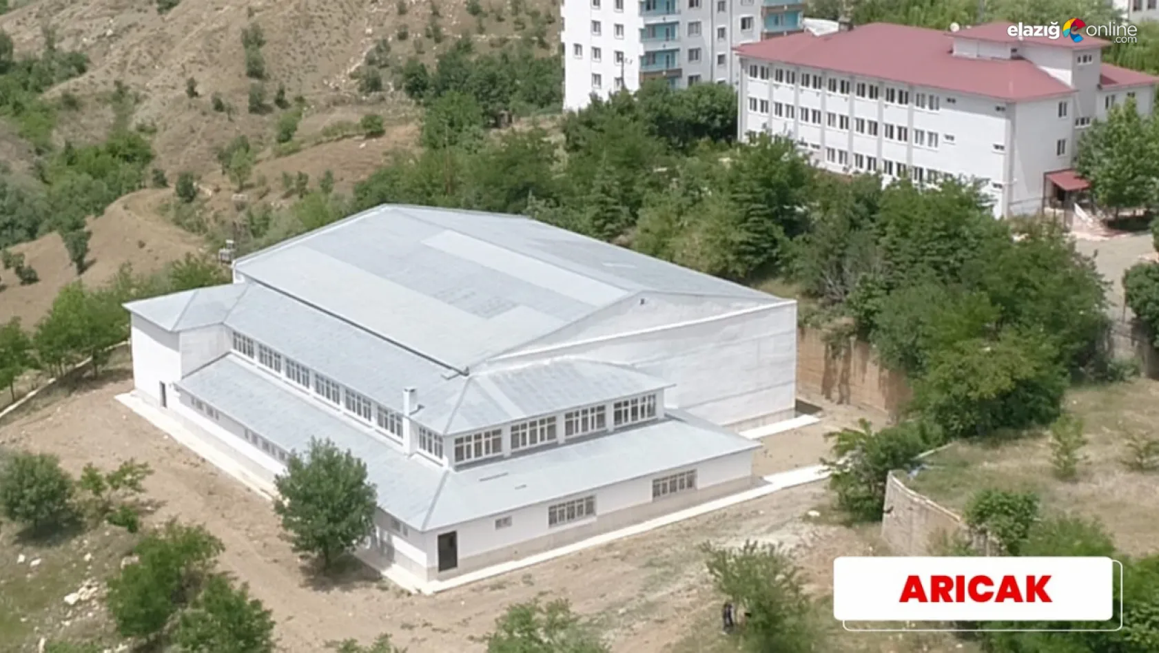 Elazığ'ın 10 ilçesi spor salonuna kavuştu