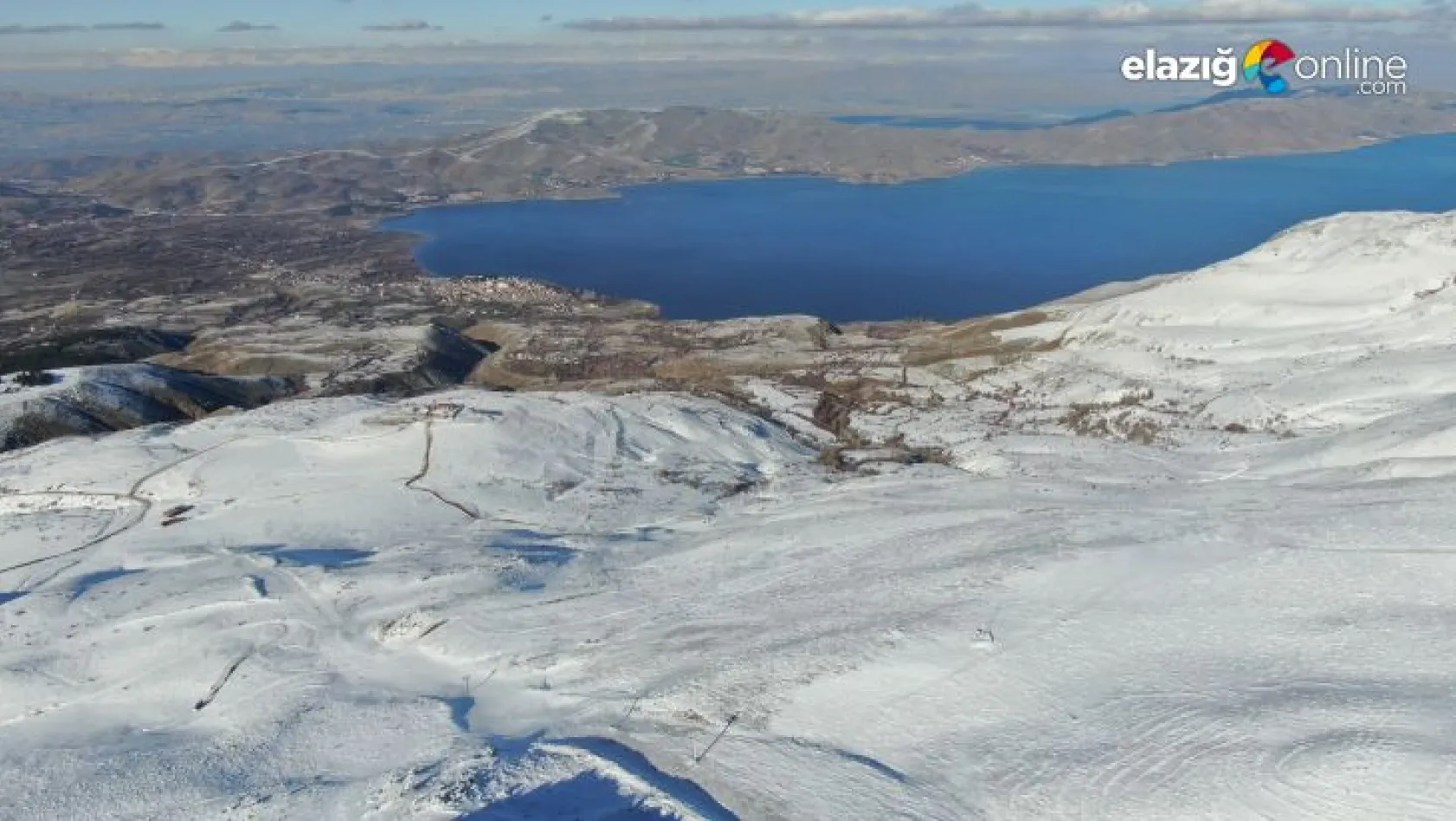Hazar Gölü manzarası ile dikkat çeken Hazarbaba Kayak Merkezi, sezona hazırlanıyor