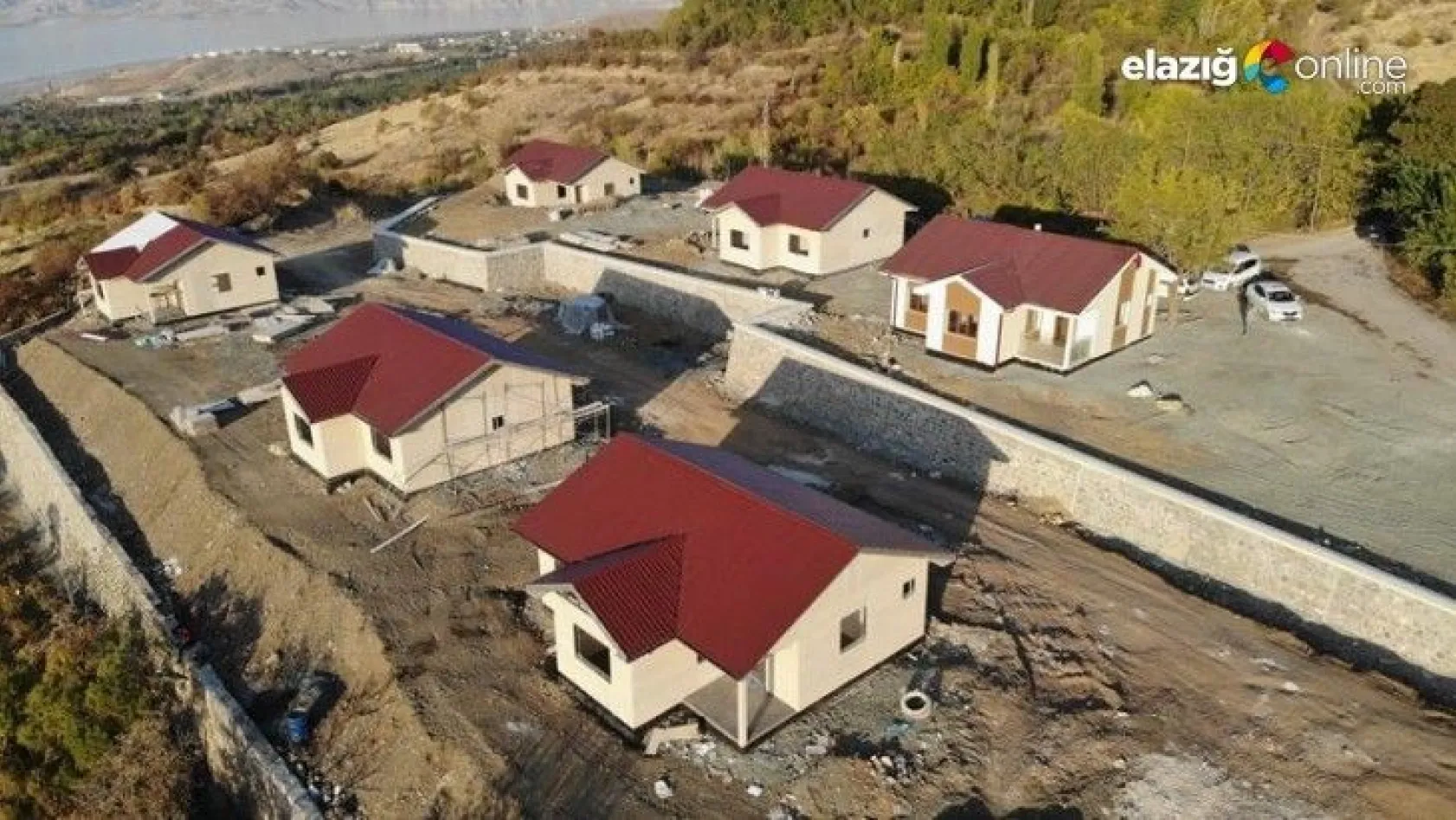 Köylerde de çelikten planlanan evler yükselmeye başladı