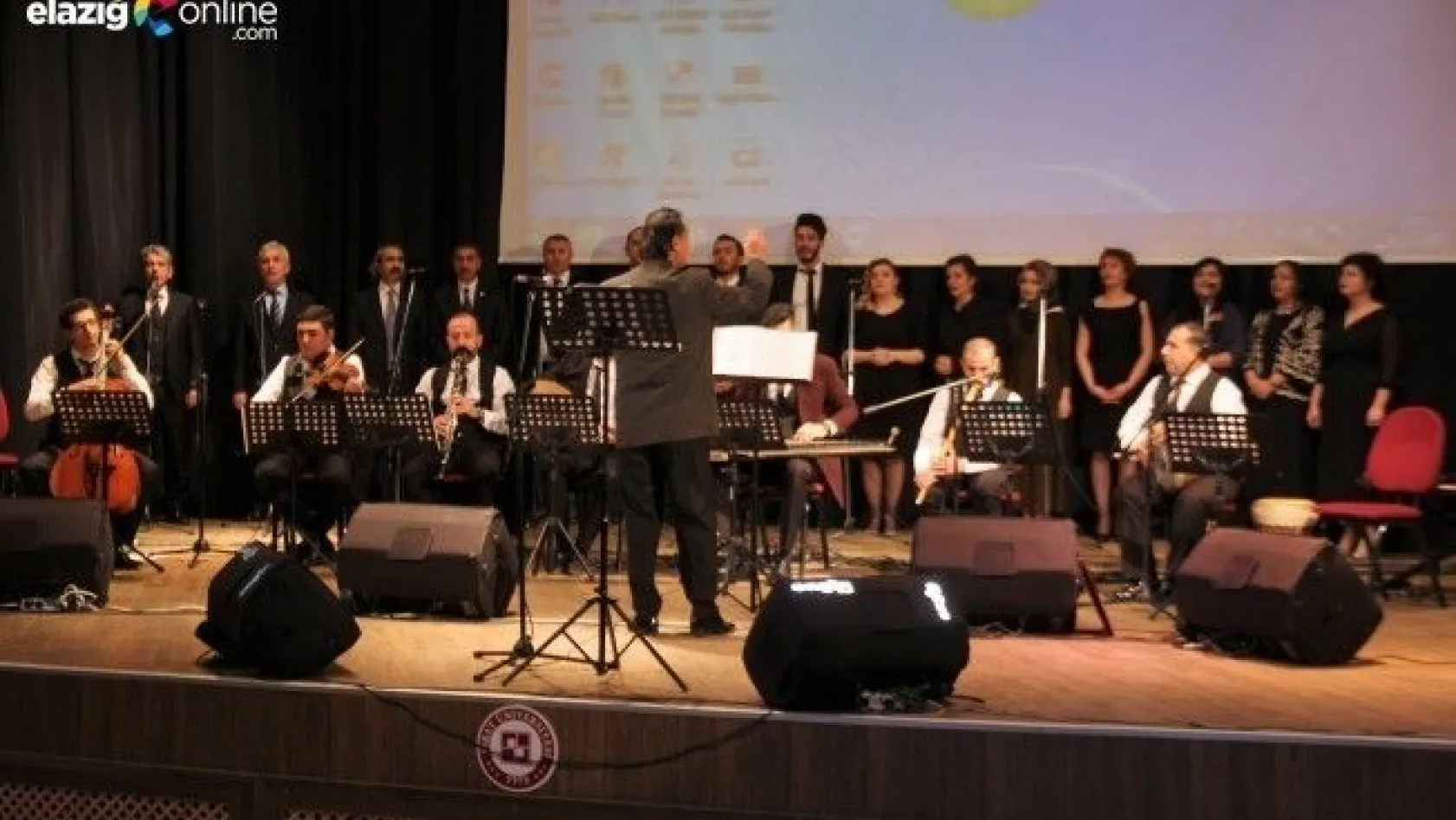 Elazığ'da eğitimcilerden konser