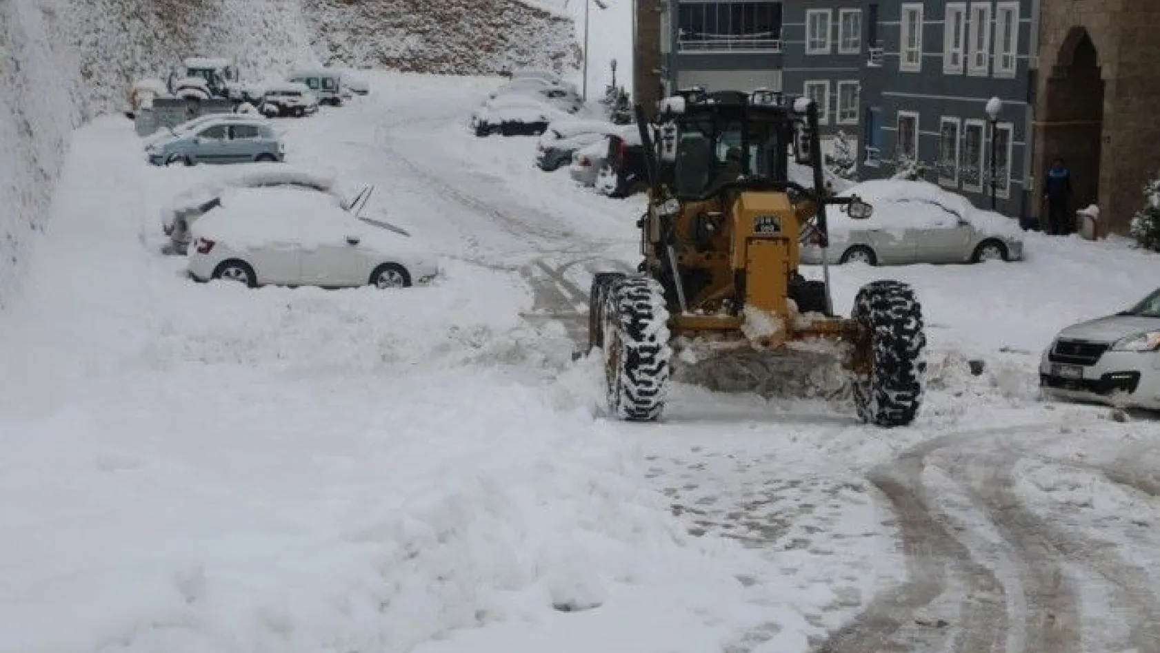 Elazığ'da  karla mücadele çalışmaları