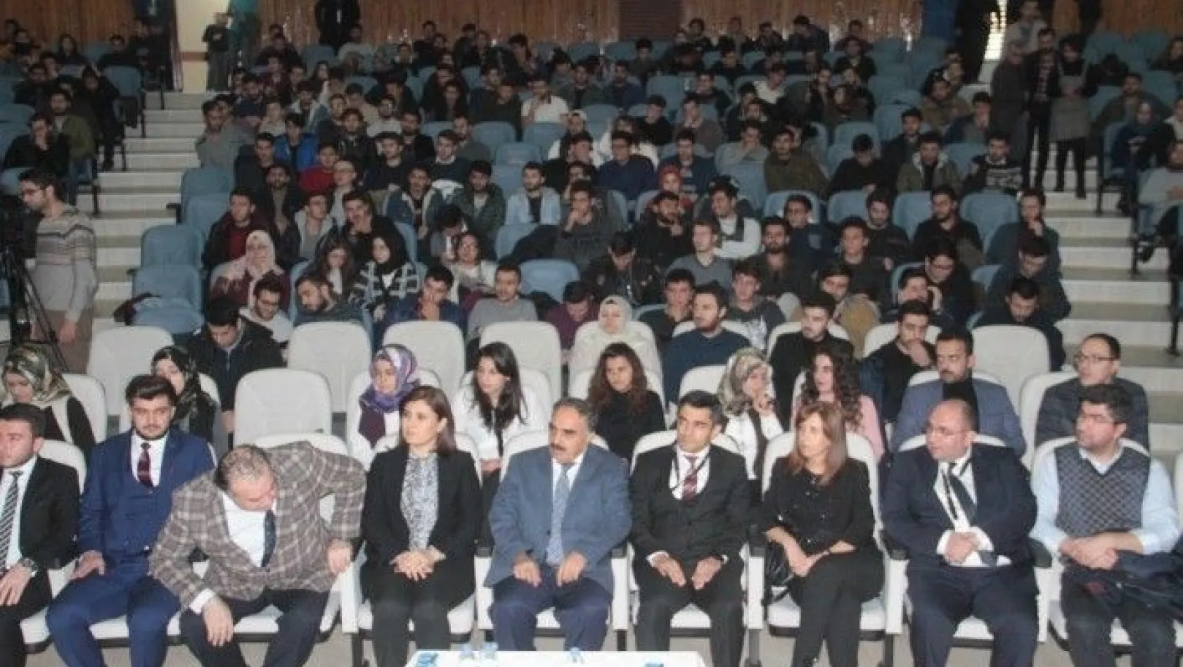 Elazığ'da 'Milli Savunma Sanayi' semineri verildi